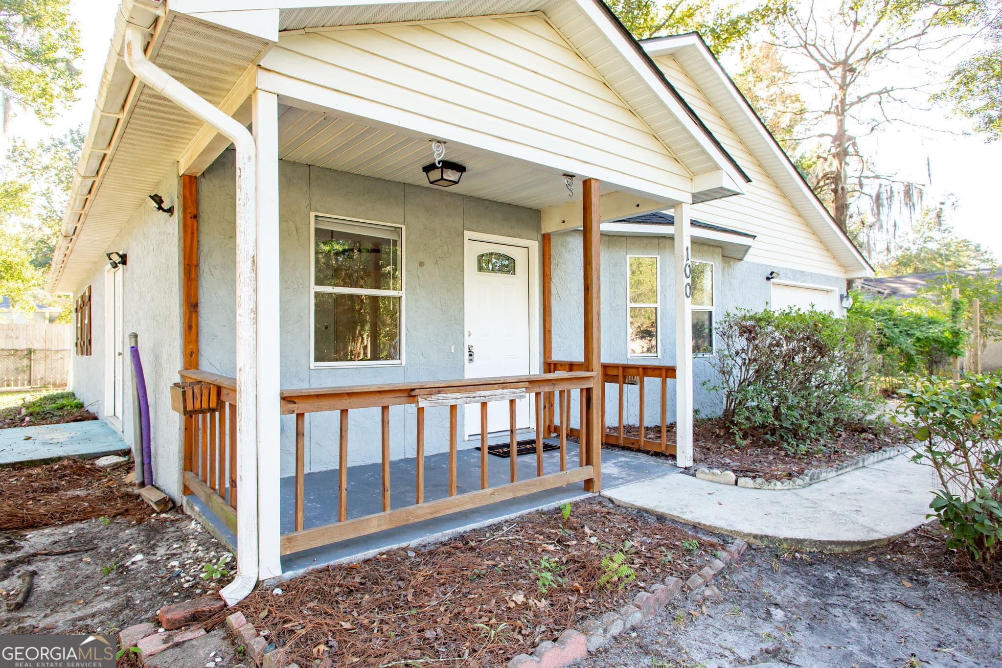3 bedroom, 2 bathroom, 1,124 sq ft single family residence for sale at 100 Royal Way, Kingsland, GA 31548 — photo 2