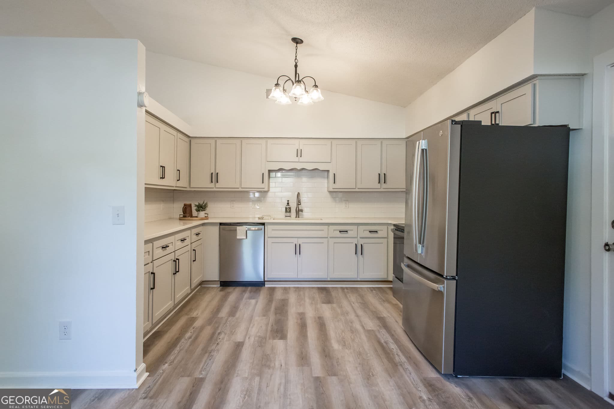 3 bedroom, 2 bathroom, 1,124 sq ft single family residence for sale at 100 Royal Way, Kingsland, GA 31548 — photo 6