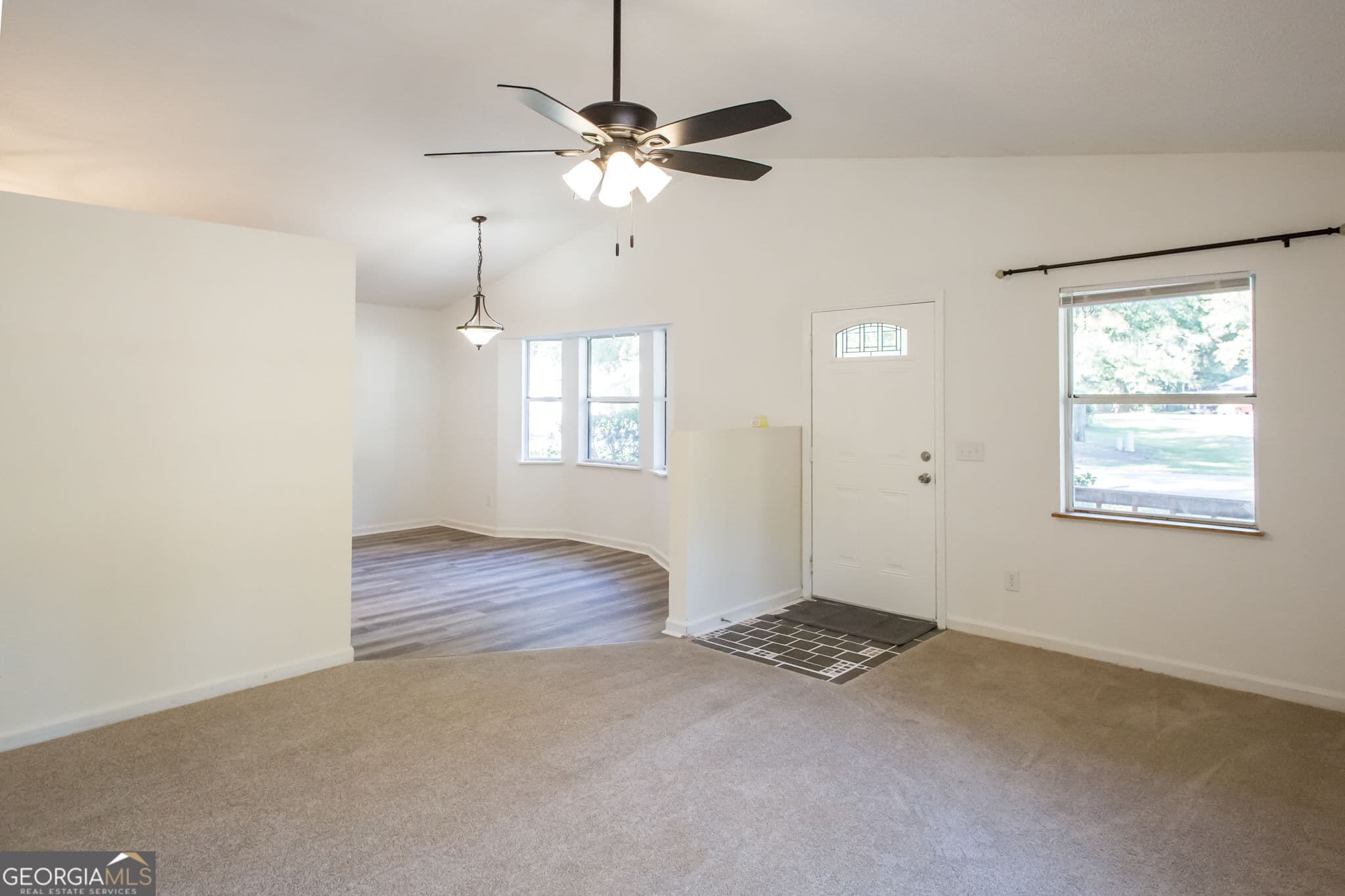 3 bedroom, 2 bathroom, 1,124 sq ft single family residence for sale at 100 Royal Way, Kingsland, GA 31548 — photo 3
