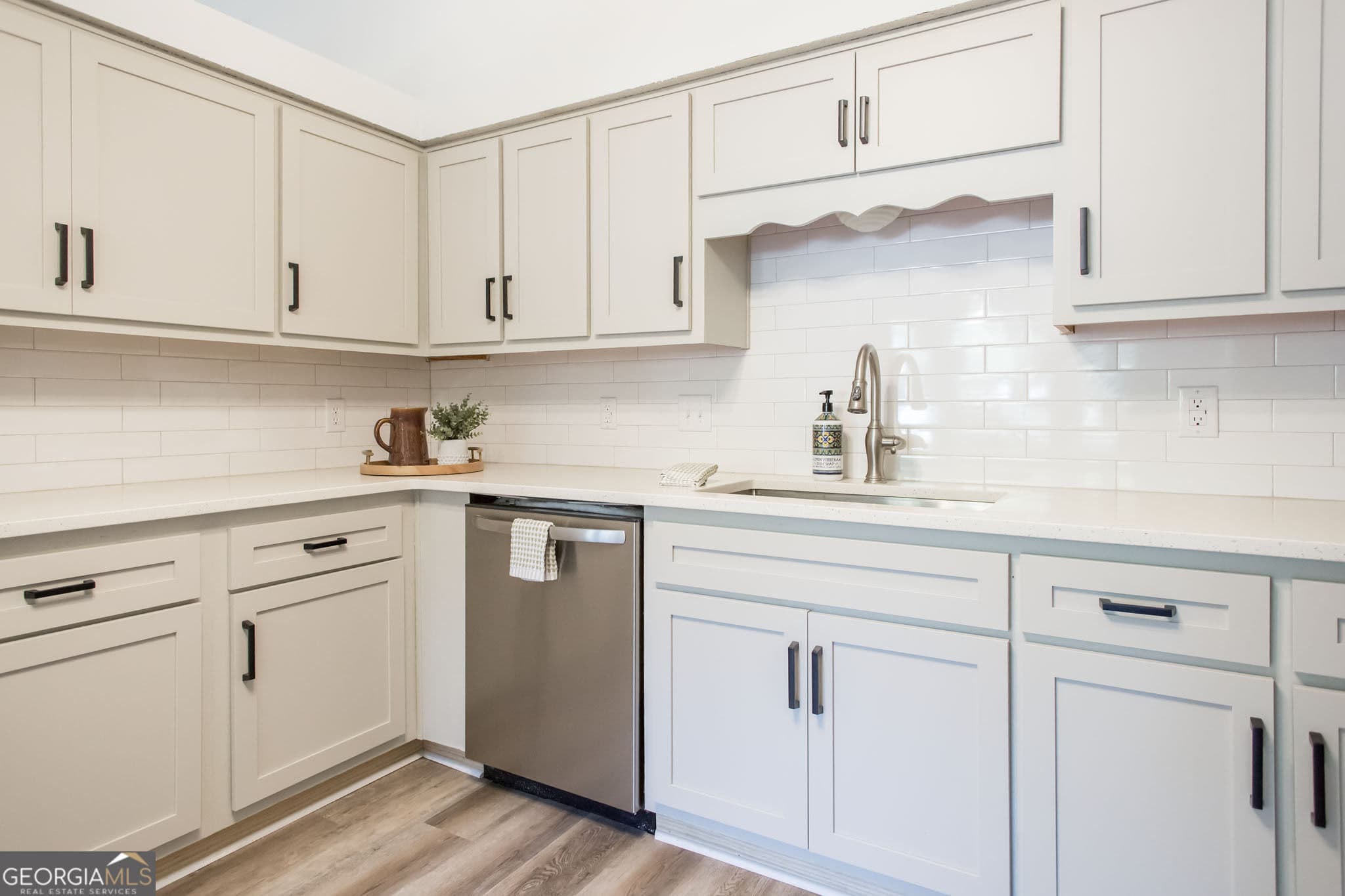 3 bedroom, 2 bathroom, 1,124 sq ft single family residence for sale at 100 Royal Way, Kingsland, GA 31548 — photo 9