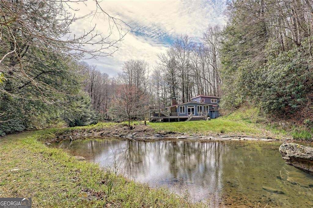 3 bedroom, 3.5 bathroom, 1,648 sq ft cabin,single family residence for sale at 2960 Tate City Road, Hayesville, NC 28904 — photo 3