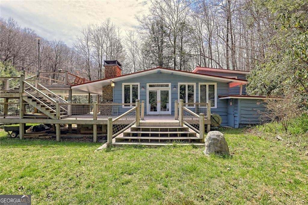 3 bedroom, 3.5 bathroom, 1,648 sq ft cabin,single family residence for sale at 2960 Tate City Road, Hayesville, NC 28904