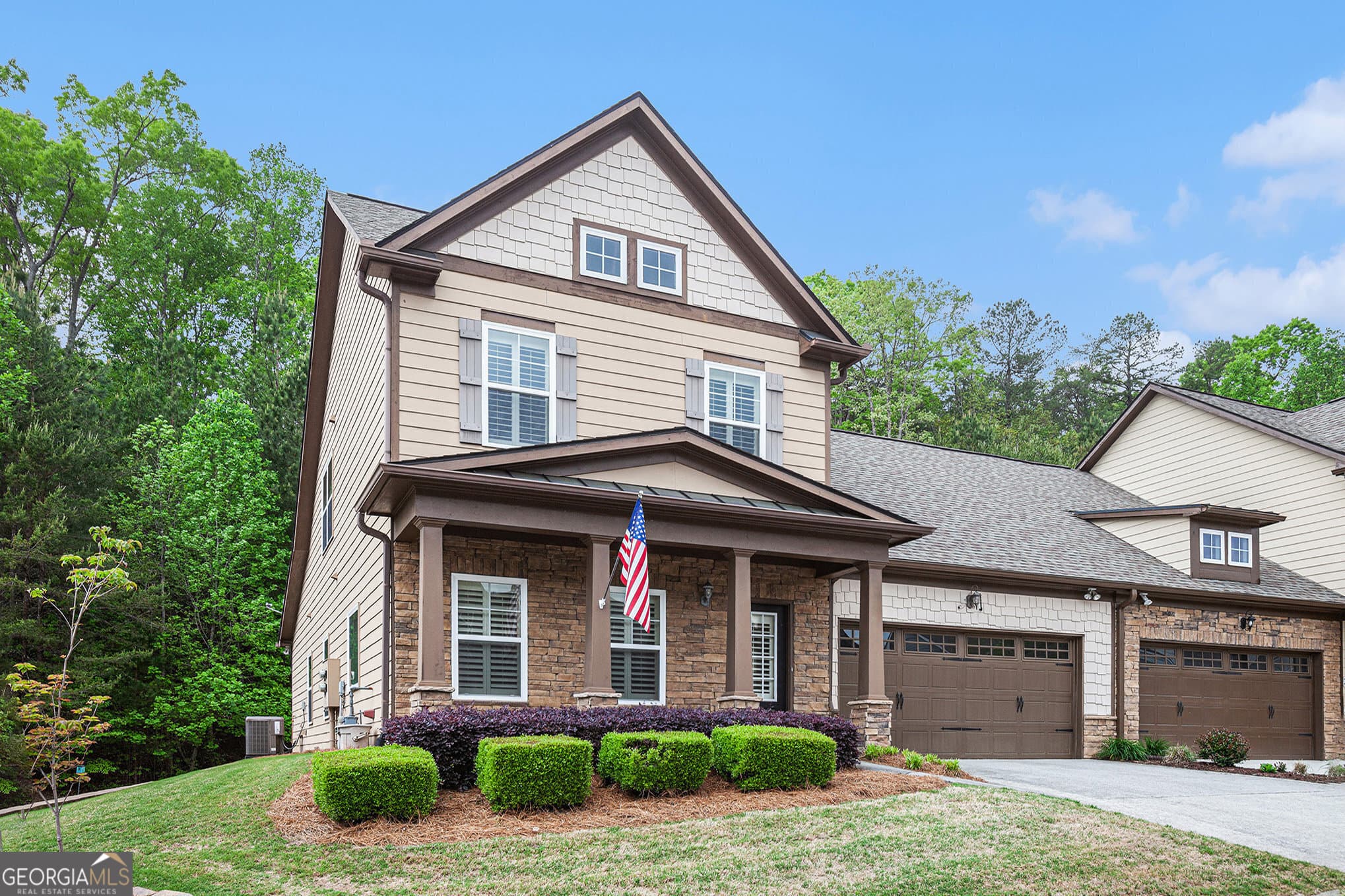 3 bedroom, 2.5 bathroom, 2,250 sq ft townhouse sold at 245 River Knoll Way, Dahlonega, GA 30533