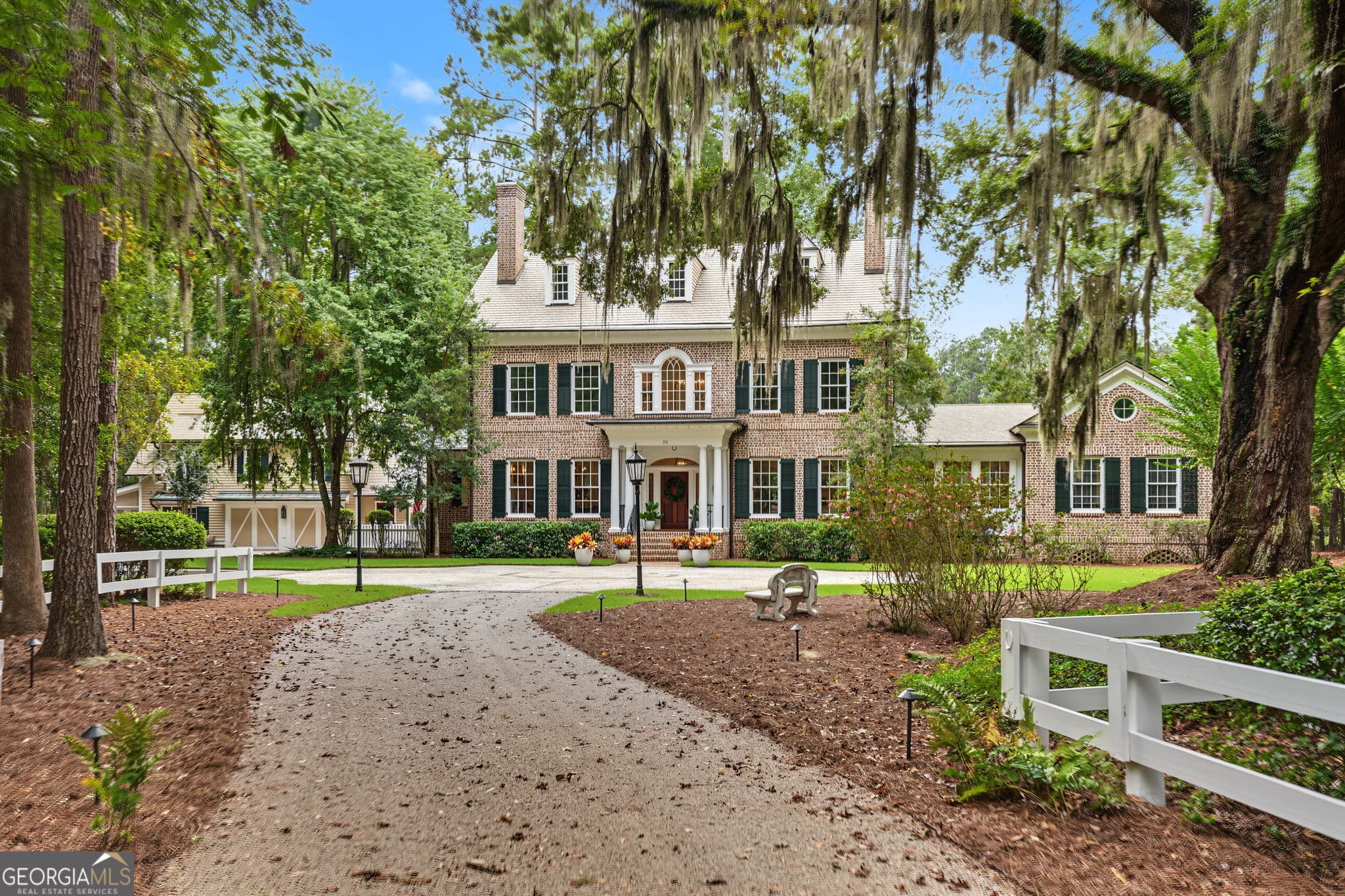 6 bedroom, 6 bathroom, 6,869 sq ft single family residence for sale at 36 Belted Kingfisher Lane, Richmond Hill, GA 31324 — photo 3
