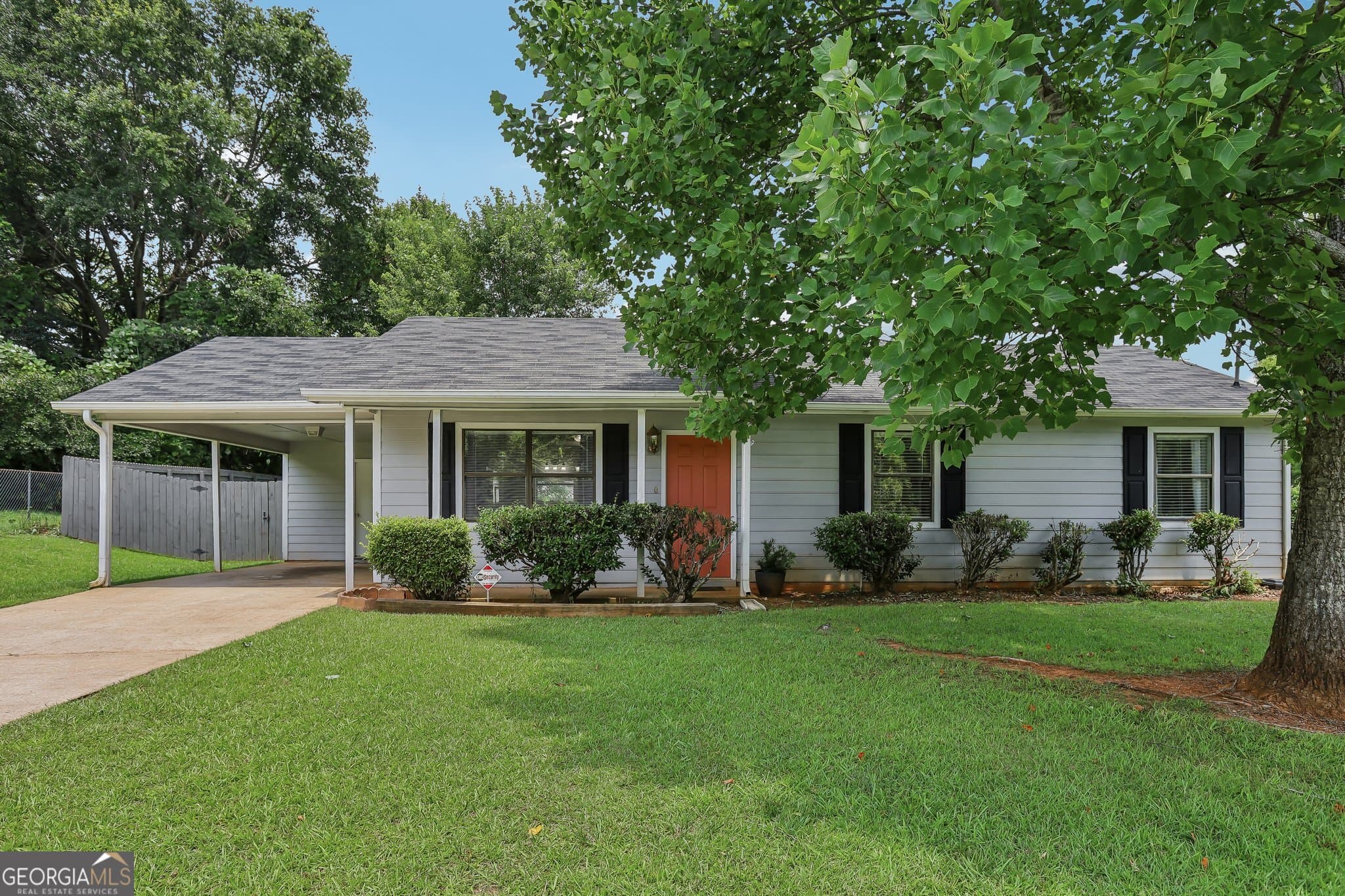 3 bedroom, 2 bathroom, 1,092 sq ft single family residence sold at 5800 Angela Court, Douglasville, GA 30134