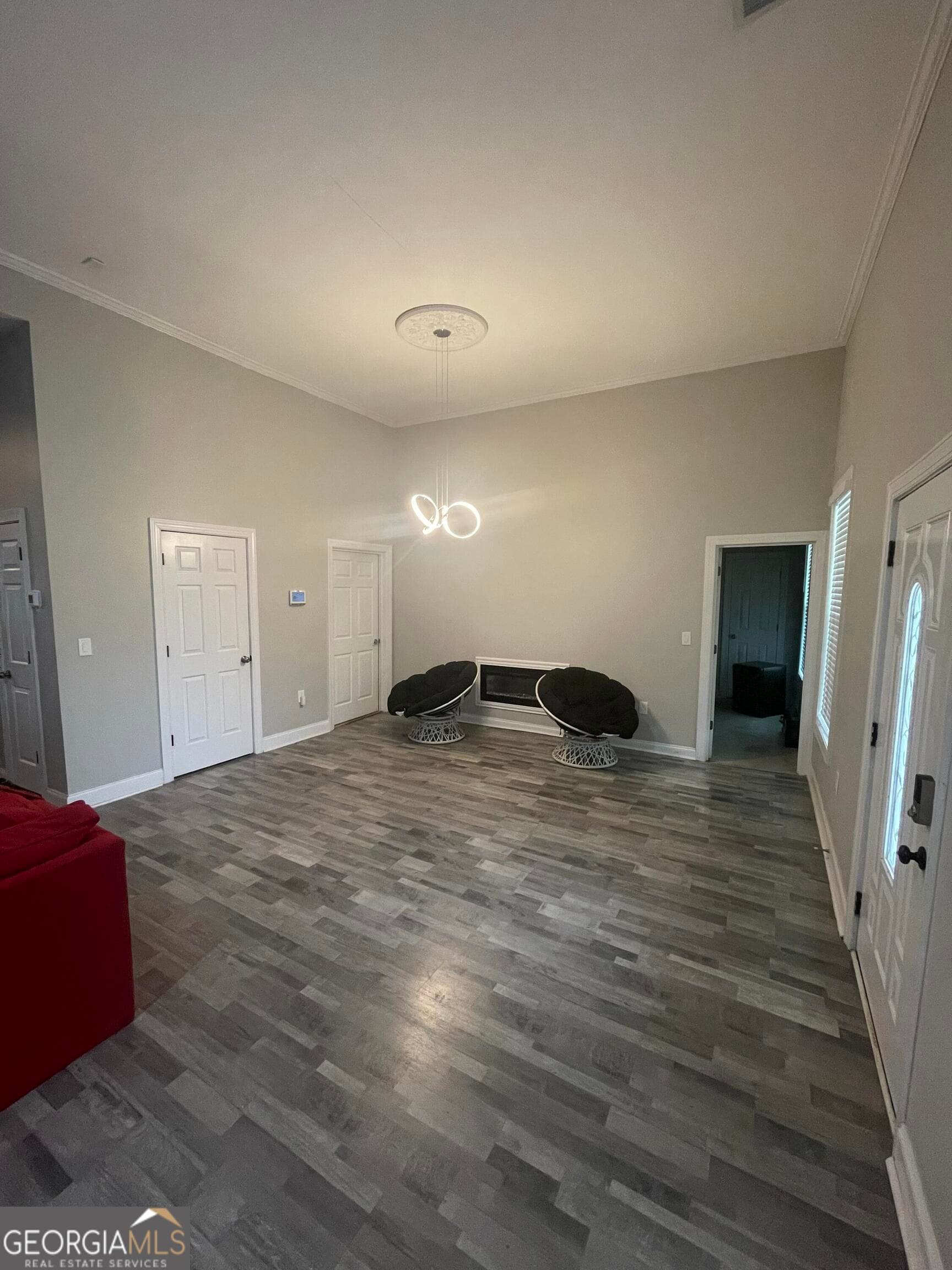 3 bedroom, 2 bathroom, 1,636 sq ft single family residence for sale at 6860 Parkway Drive, Lithonia, GA 30058 — photo 5