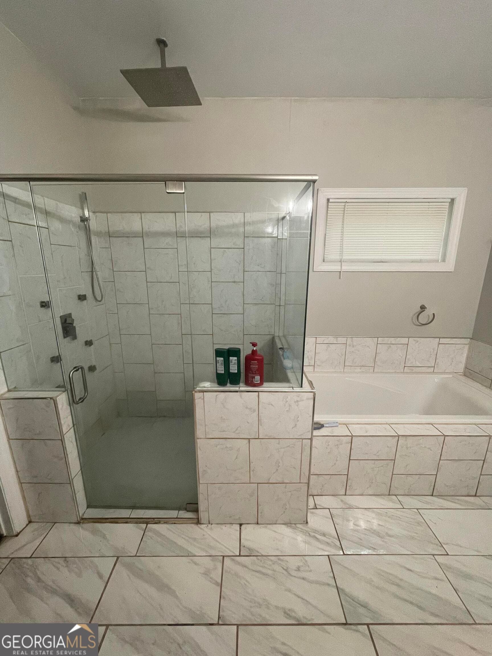 3 bedroom, 2 bathroom, 1,636 sq ft single family residence for sale at 6860 Parkway Drive, Lithonia, GA 30058 — photo 8