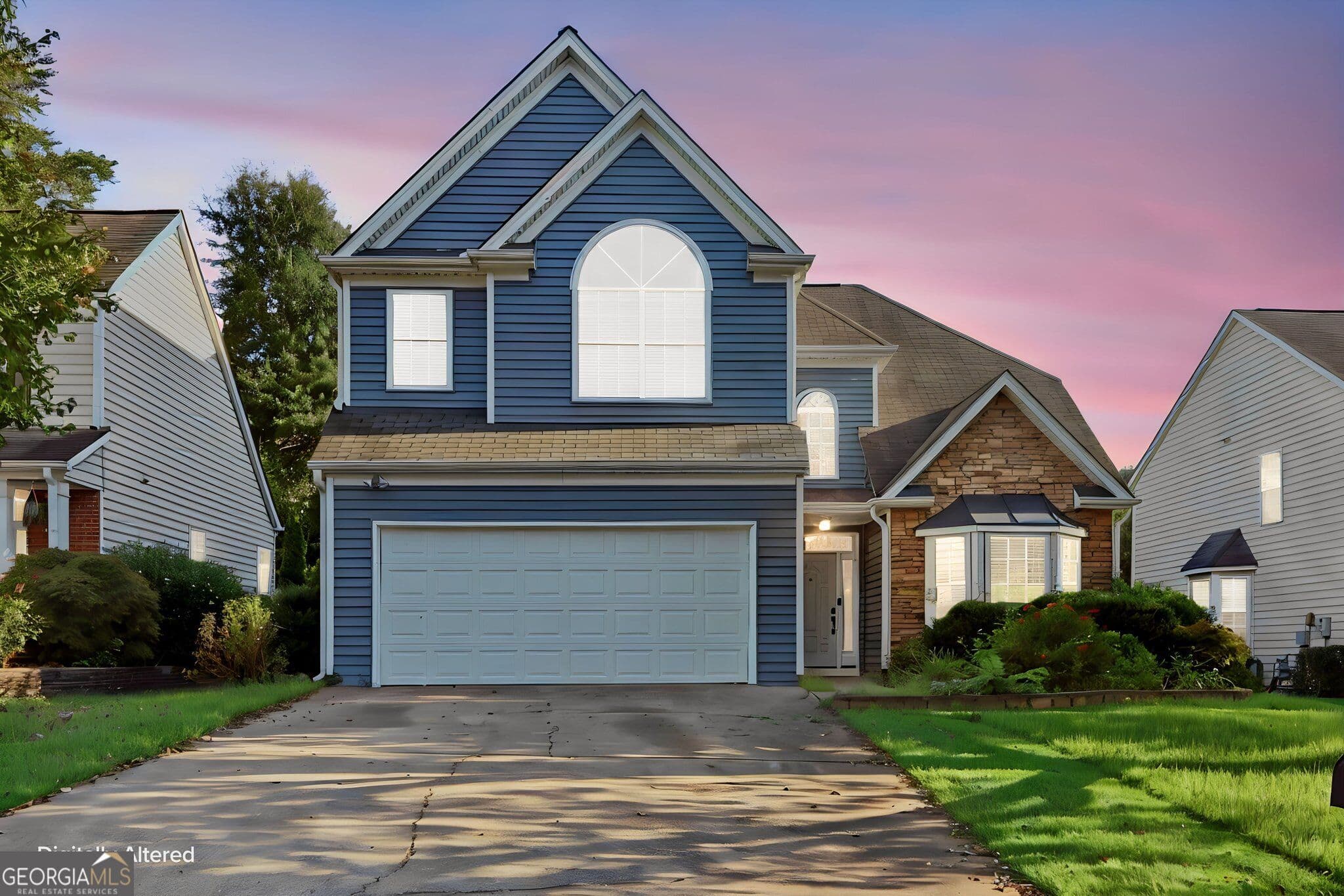3 bedroom, 2.5 bathroom, 2,096 sq ft single family residence for sale at 302 Highland Court, Woodstock, GA 30188 — photo 2