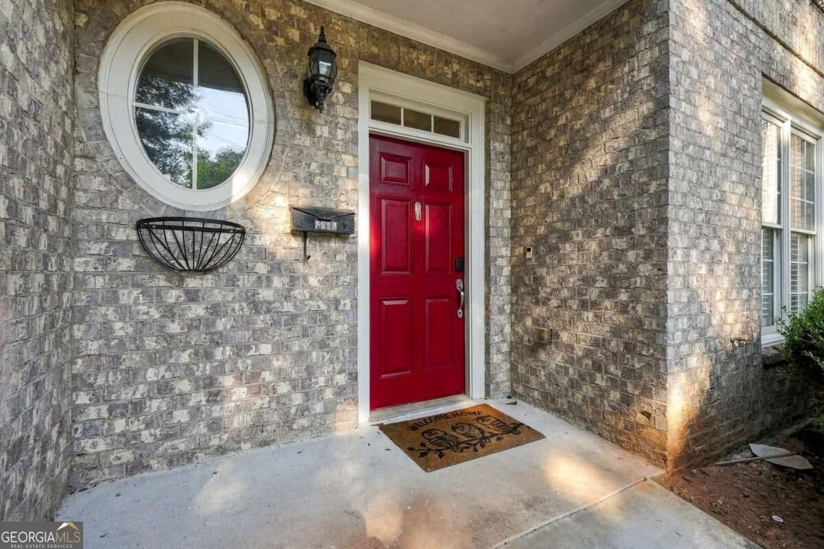 3 bedroom, 2.5 bathroom, 1,986 sq ft townhouse for rent at 1822 Rue De Montreal, Tucker, GA 30084 for $2,400 a month — photo 2