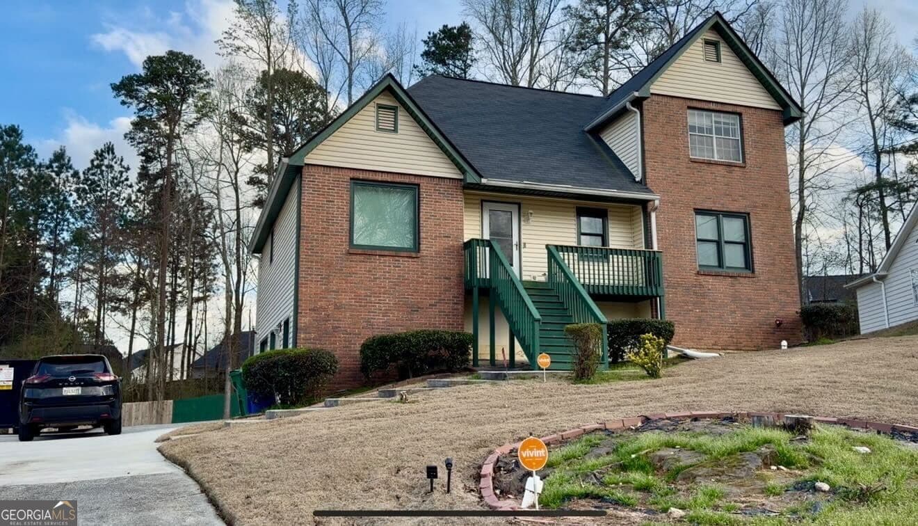 4 bedroom, 2.5 bathroom, 1,572 sq ft single family residence for rent at 3009 Oakvale Heights, Decatur, GA 30034 for $2,200 a month — photo 1 of 15