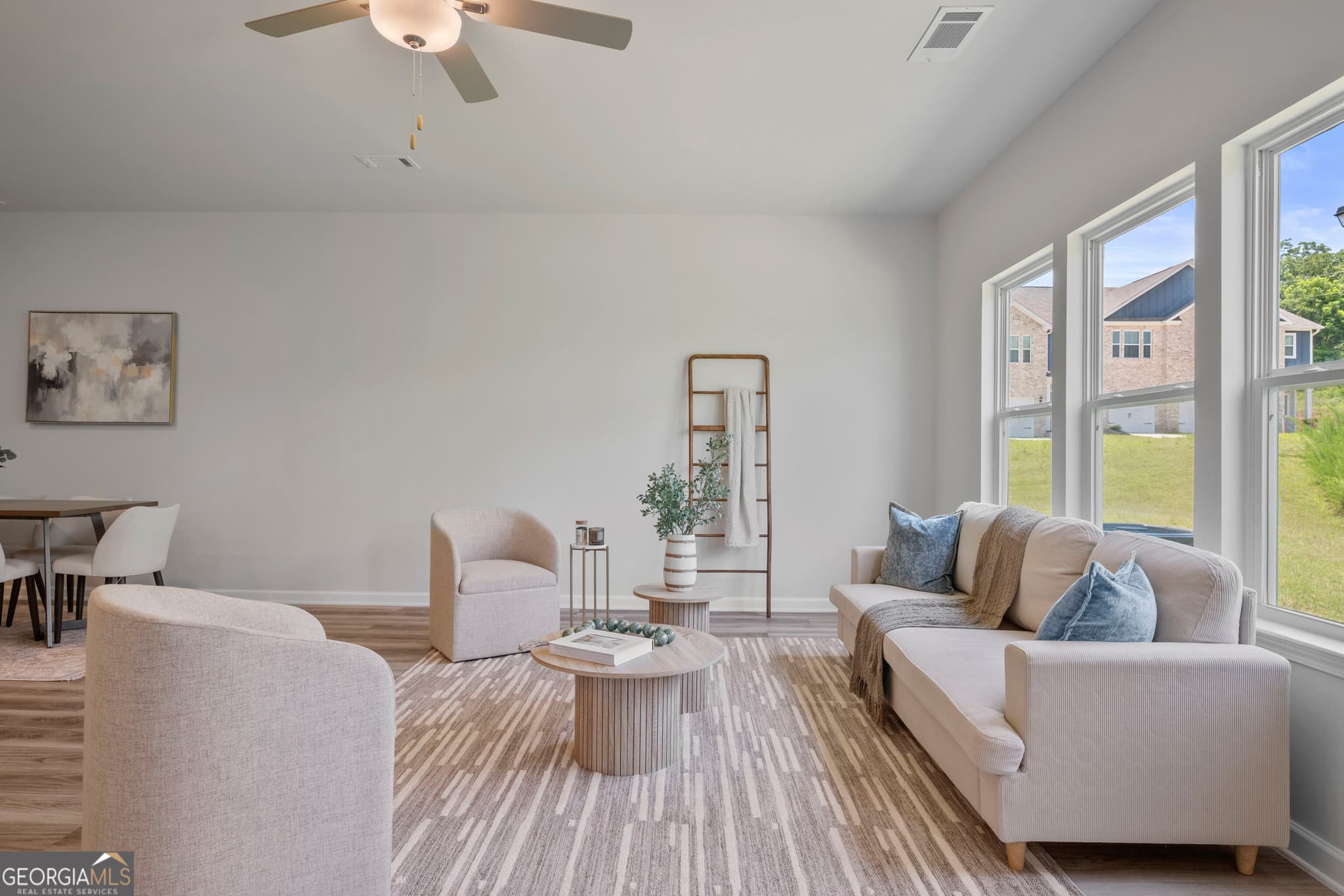 4 bedroom, 2.5 bathroom, 2,252 sq ft townhouse for sale at 4130 Oakwood Terrace Court, Oakwood, GA 30566 — photo 7
