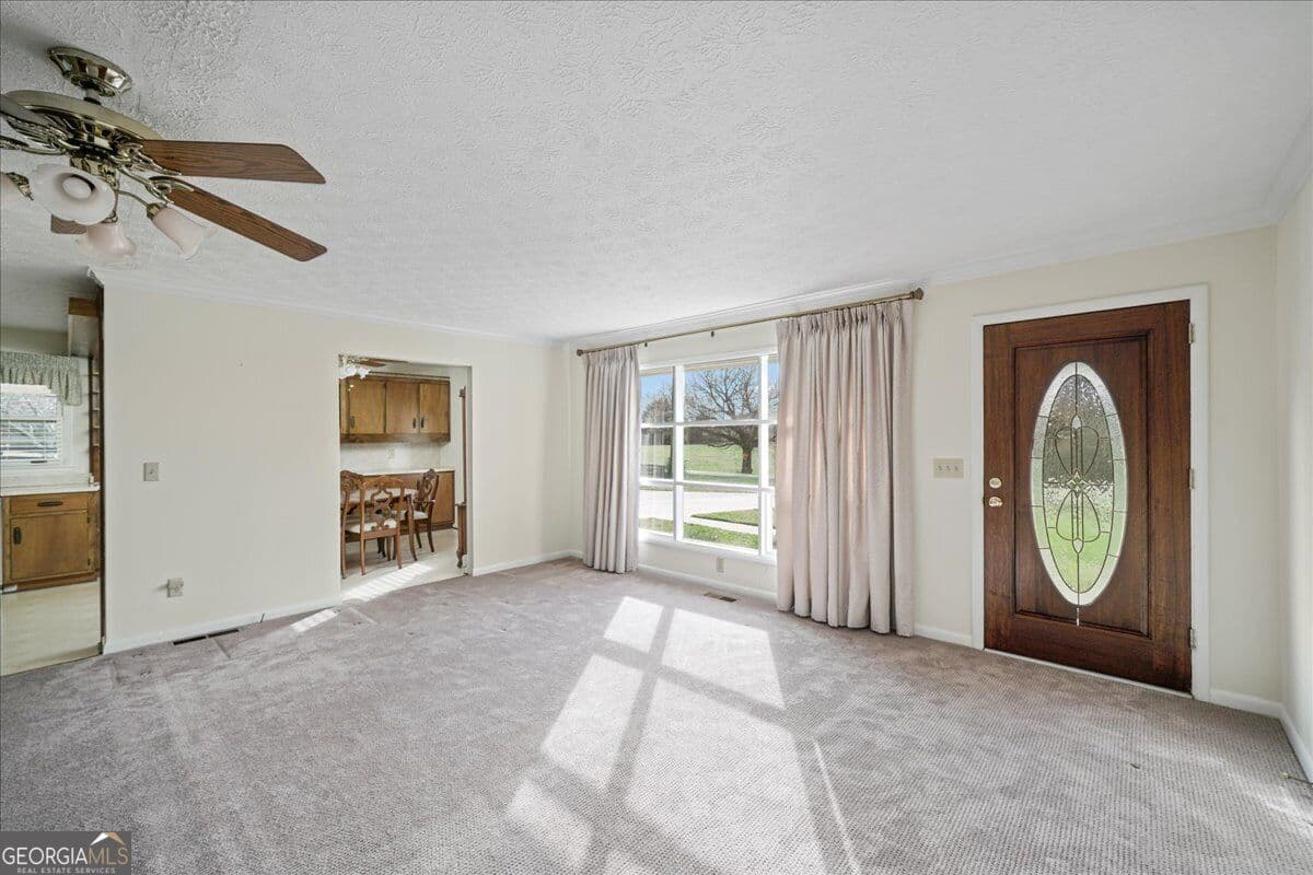 3 bedroom, 2 bathroom, 1,980 sq ft single family residence for rent at 2005 Wilkie Road, Alpharetta, GA 30004 for $2,700 a month — photo 6