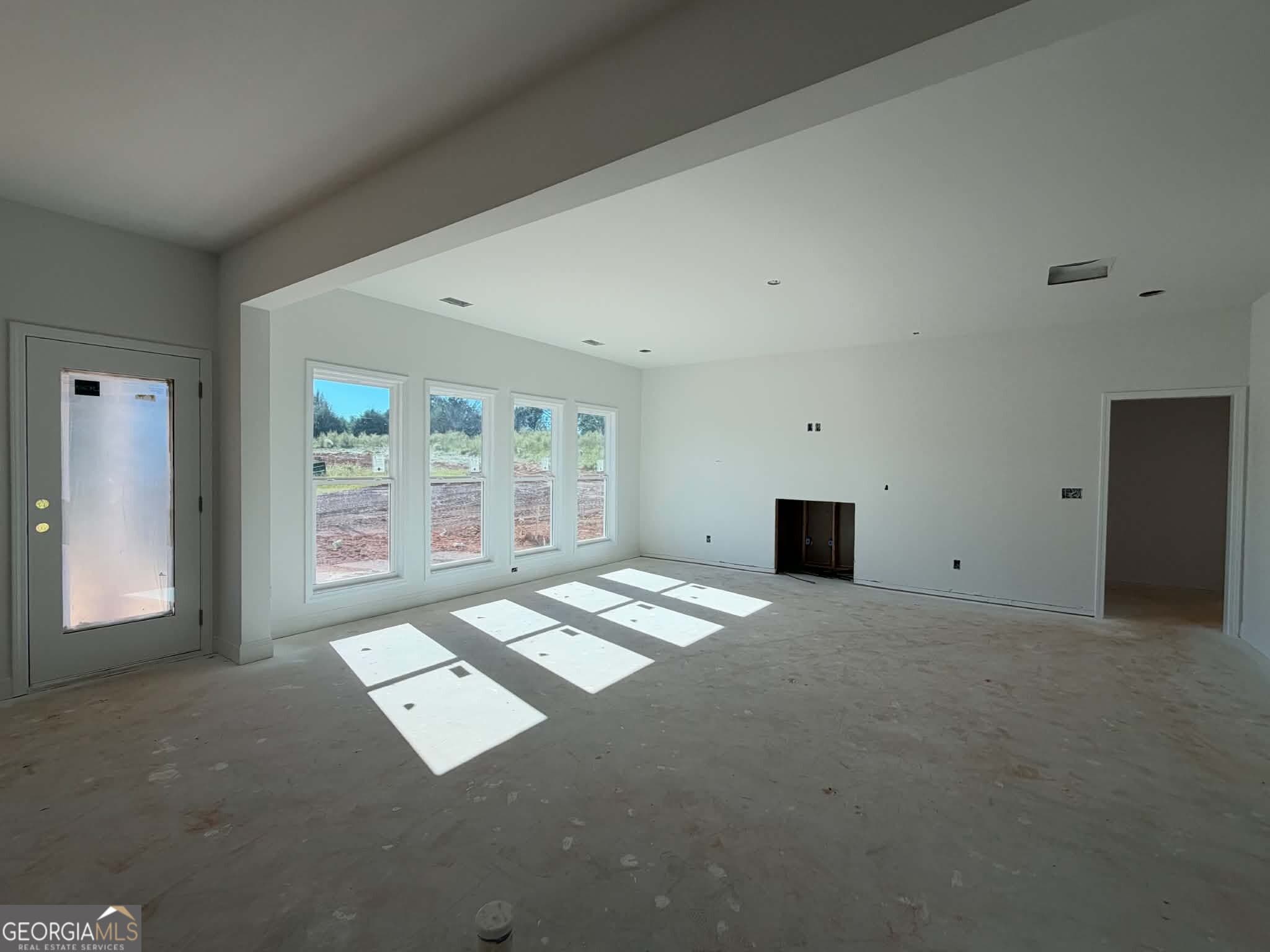 4 bedroom, 3 bathroom, 2,842 sq ft single family residence for sale at 1004 South Laney Road, Locust Grove, GA 30248 — photo 7