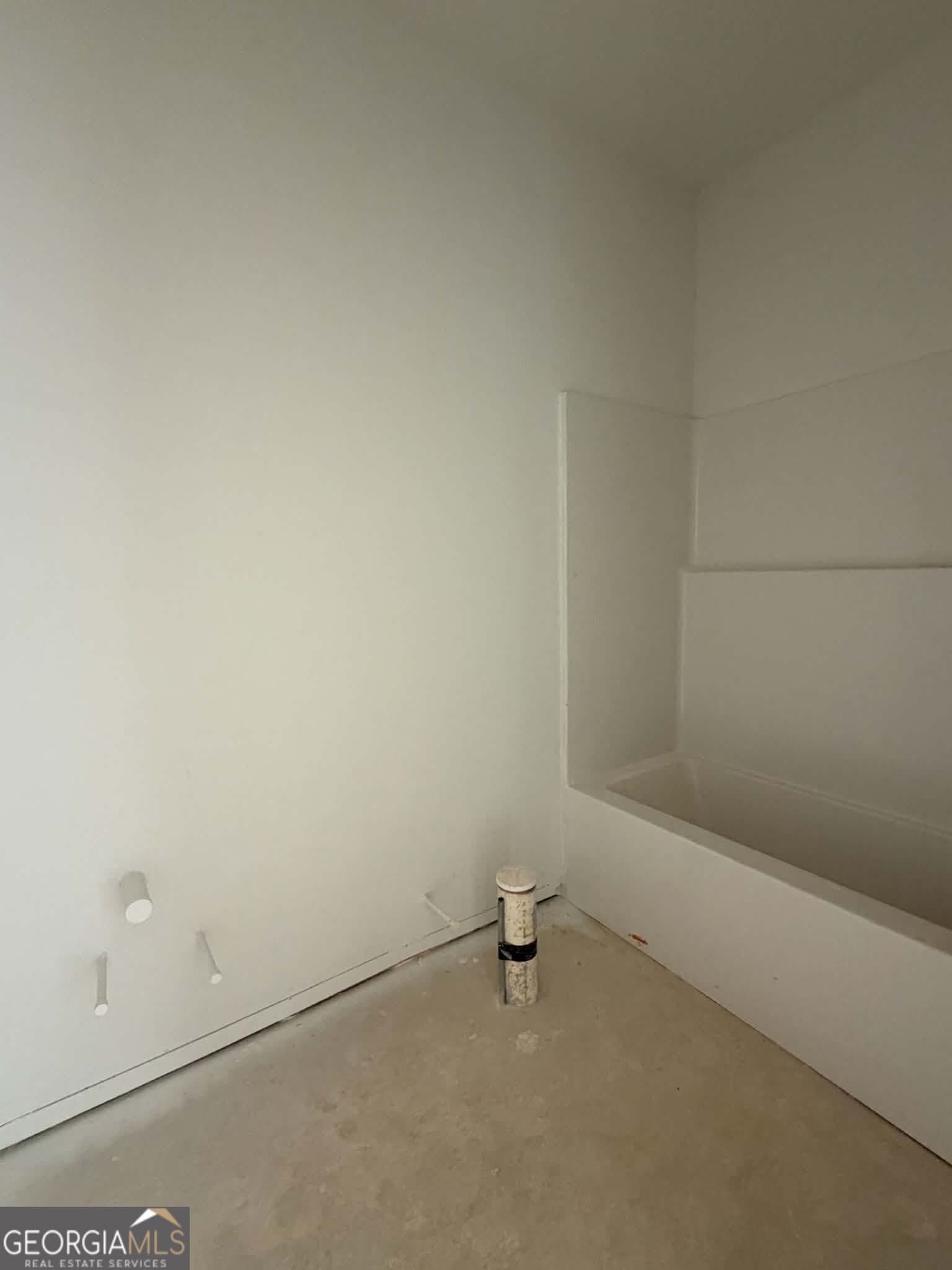4 bedroom, 3 bathroom, 2,842 sq ft single family residence for sale at 1004 South Laney Road, Locust Grove, GA 30248 — photo 9