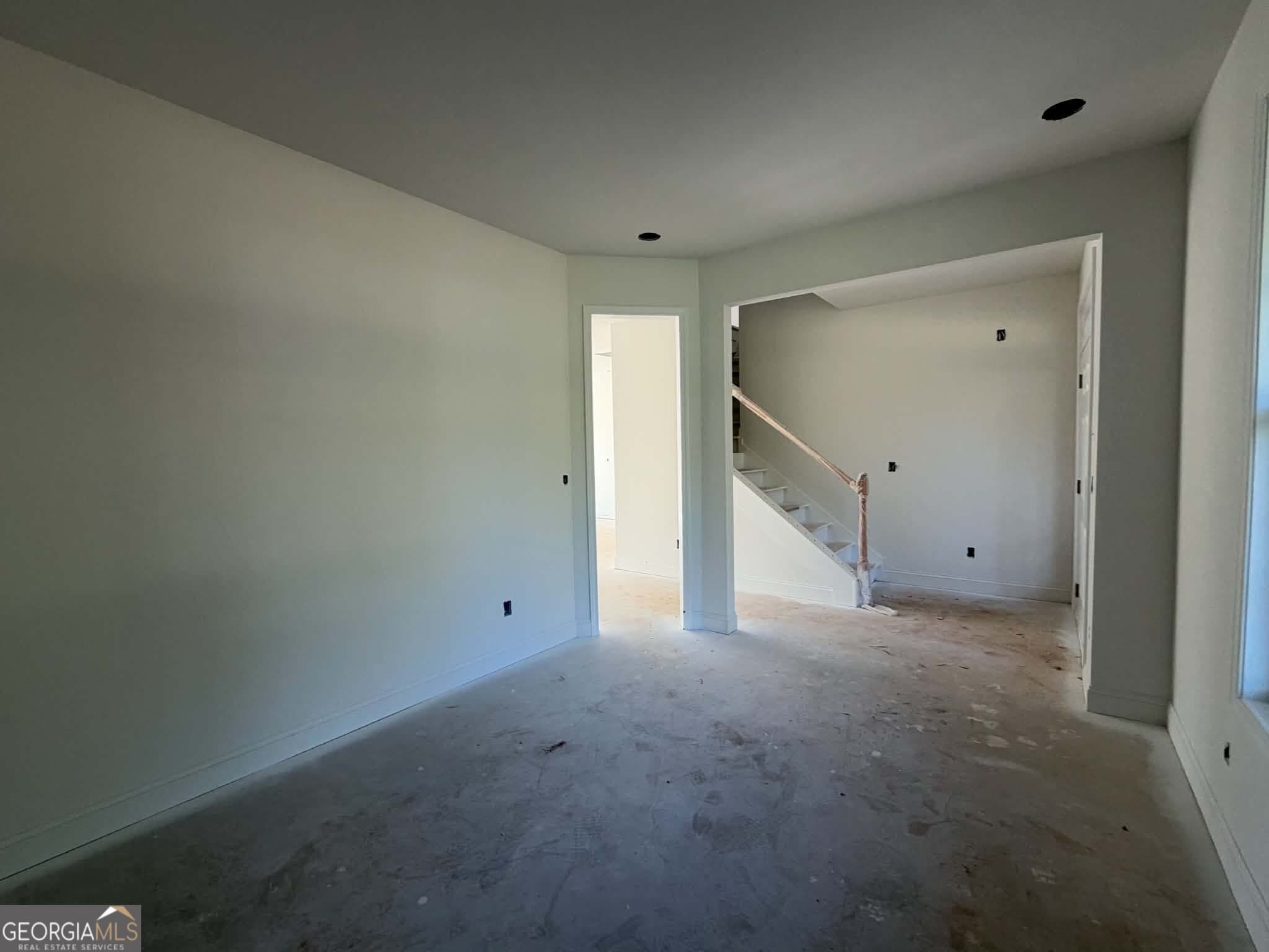 4 bedroom, 3 bathroom, 2,842 sq ft single family residence for sale at 1004 South Laney Road, Locust Grove, GA 30248 — photo 4