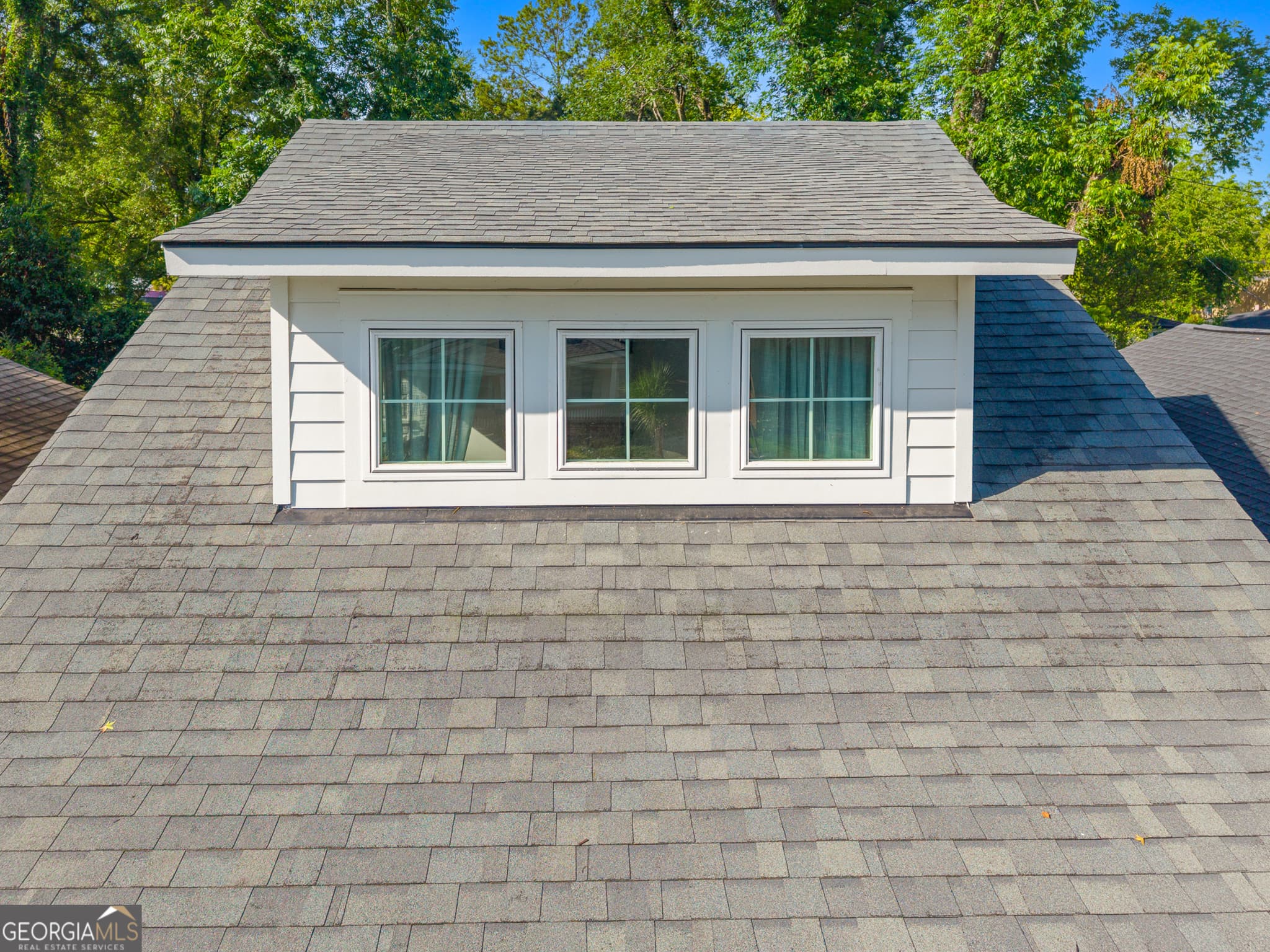 3 bedroom, 2.5 bathroom, 1,325 sq ft single family residence for sale at 711 E 32nd Street, Savannah, GA 31401 — photo 10