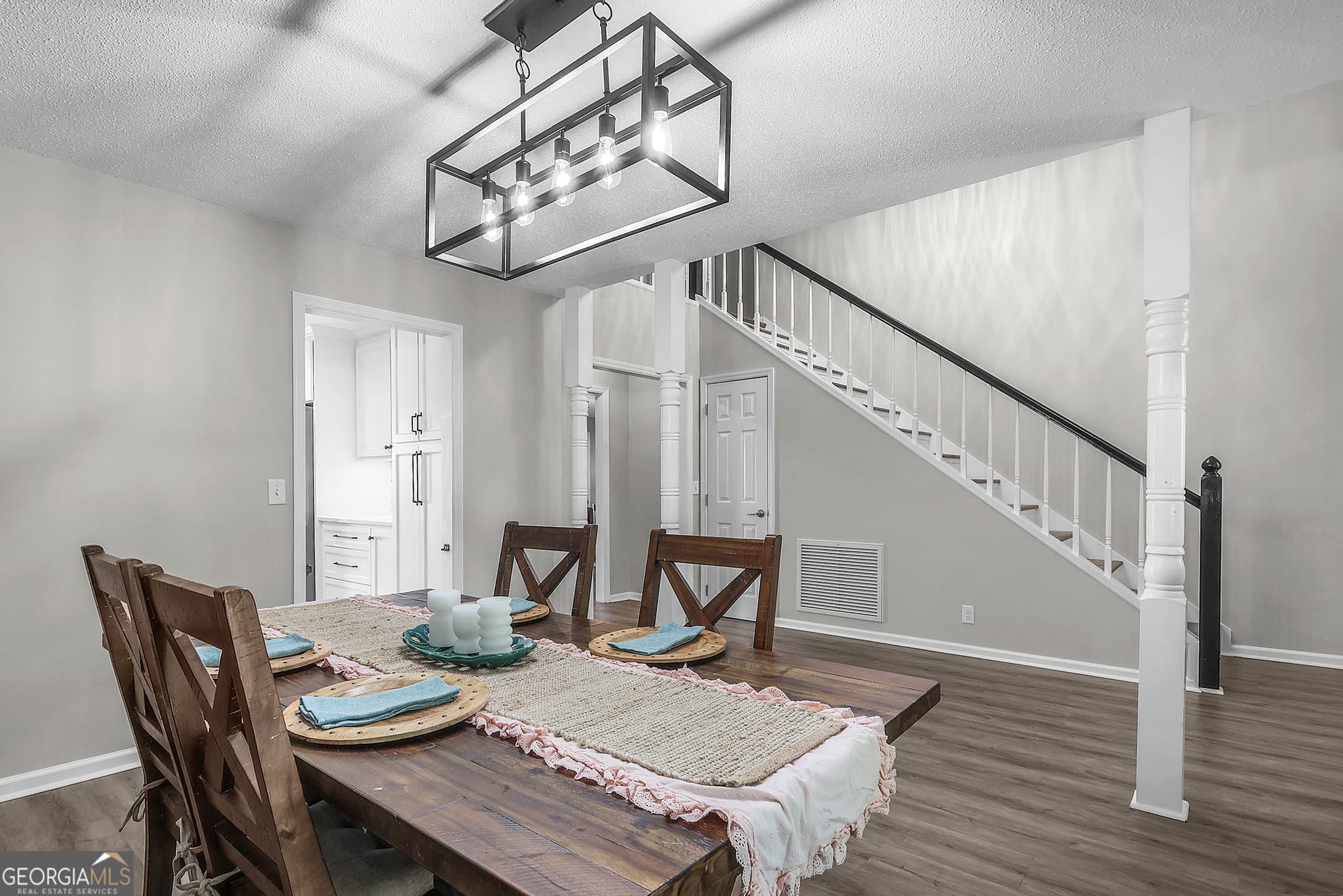 5 bedroom, 3 bathroom, 3,399 sq ft single family residence for sale at 1154 River Drive, Darien, GA 31305 — photo 5