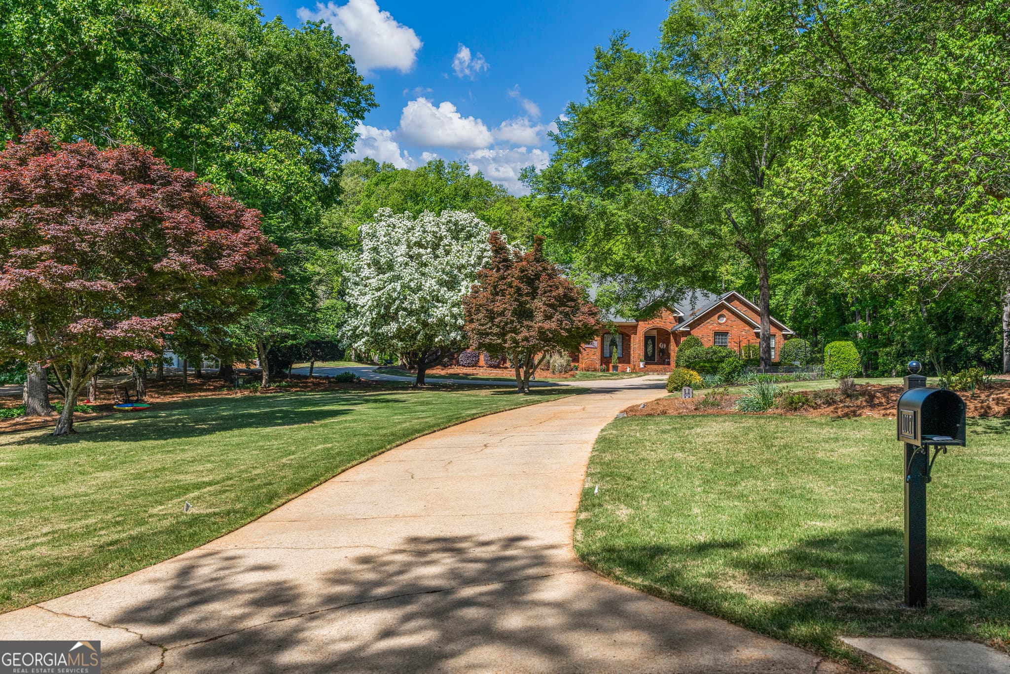 5 bedroom, 4.5 bathroom, 5,102 sq ft single family residence for sale at 1017 Riverside Drive, Lagrange, GA 30240 — photo 3