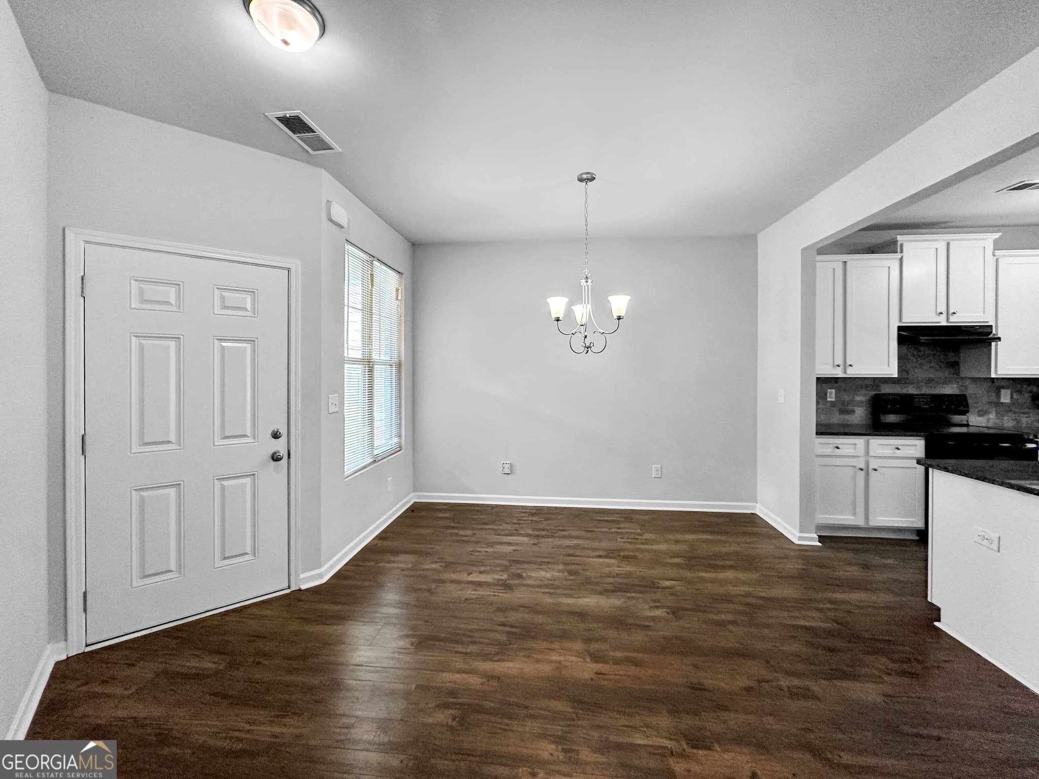 4 bedroom, 2.5 bathroom, 4,096 sq ft single family residence for rent at 211 Daisy Circle, Mcdonough, GA 30252 for $2,095 a month — photo 5