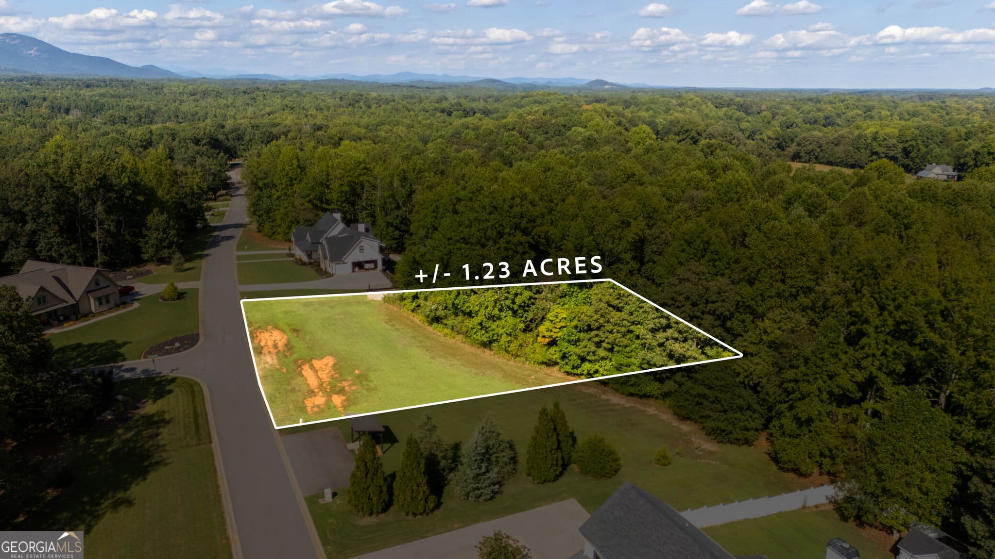 4 bedroom, 3.5 bathroom, 2,812 sq ft single family residence for sale at 0 Samson Way LOT 28 A, Cleveland, GA 30528 — photo 2