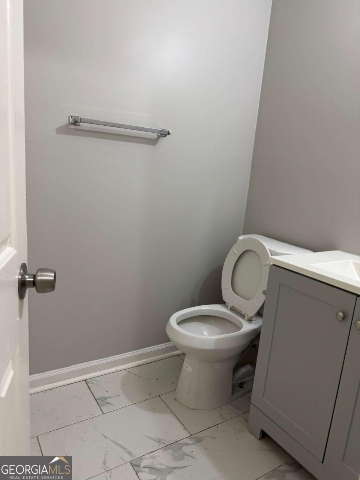 2 bedroom, 2.5 bathroom, 1,292 sq ft townhouse for sale at 5597 Stonington Trace Parkway, Stone Mountain, GA 30087 — photo 7