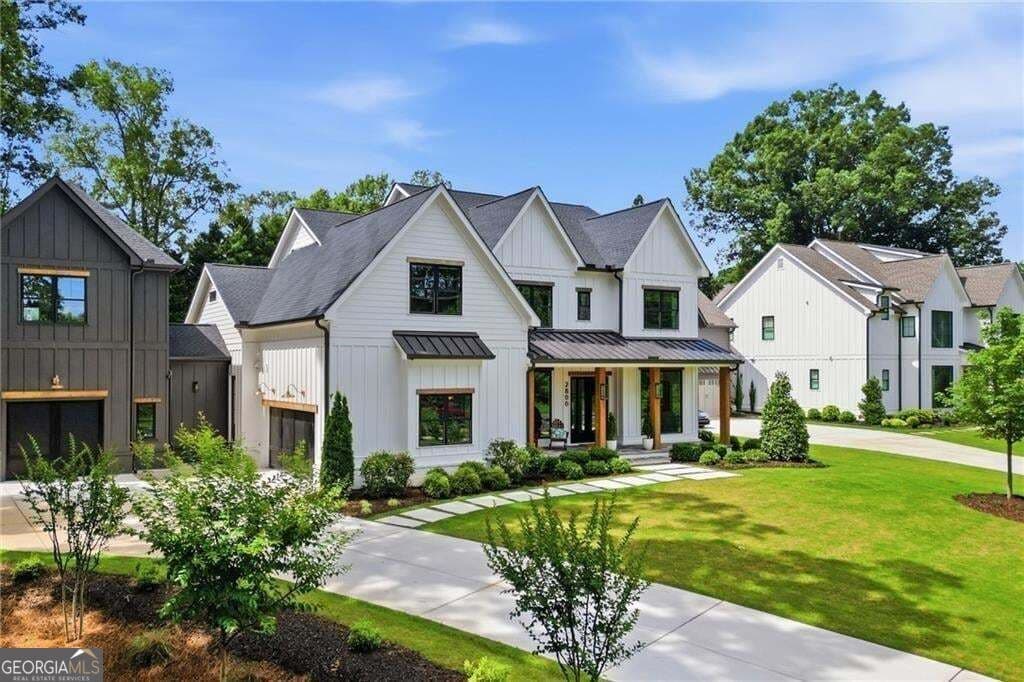 7 bedroom, 6.5 bathroom, 4,611 sq ft single family residence for sale at 2800 Post Oak Tritt Road, Marietta, GA 30062 — photo 2