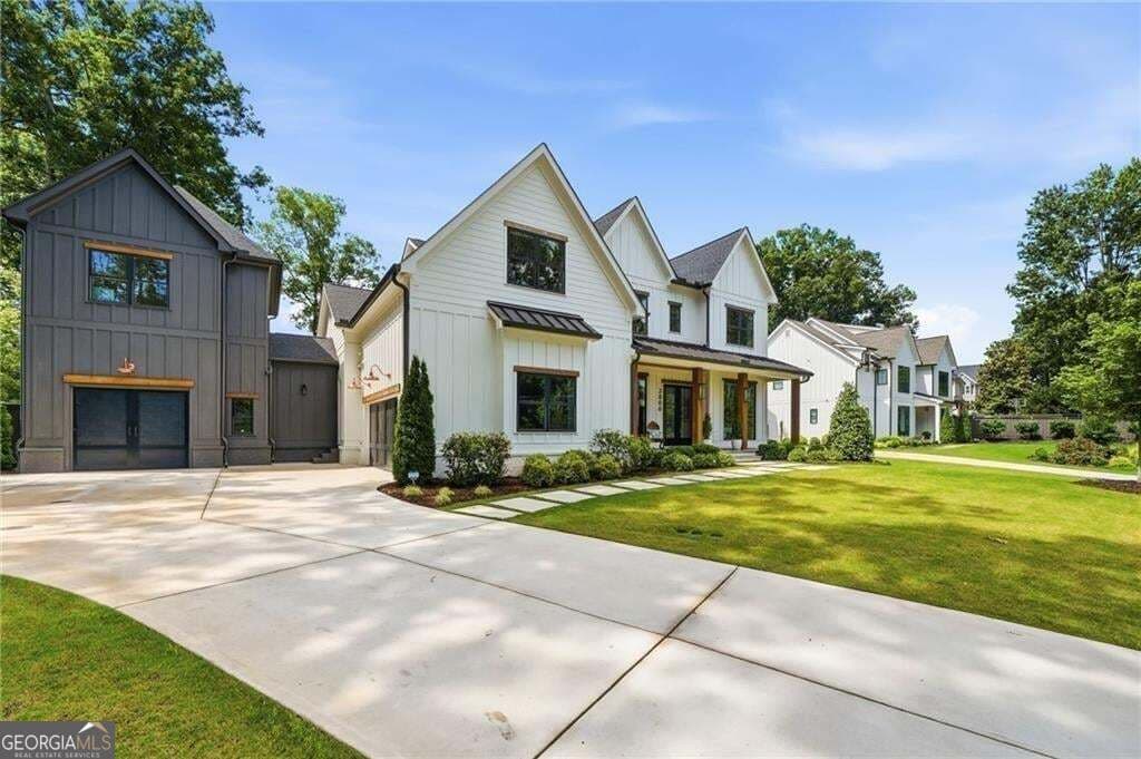 7 bedroom, 6.5 bathroom, 4,611 sq ft single family residence for sale at 2800 Post Oak Tritt Road, Marietta, GA 30062