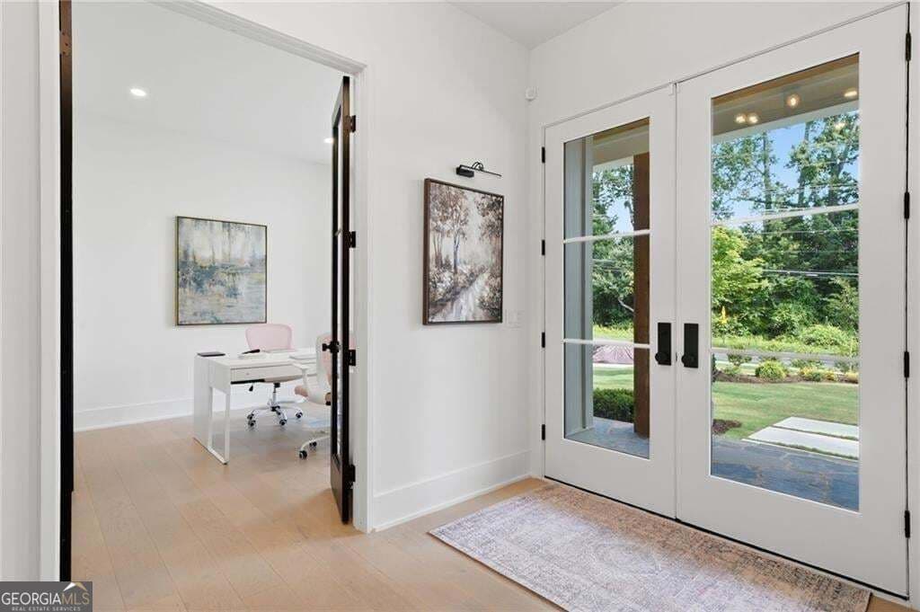 7 bedroom, 6.5 bathroom, 4,611 sq ft single family residence for sale at 2800 Post Oak Tritt Road, Marietta, GA 30062 — photo 9