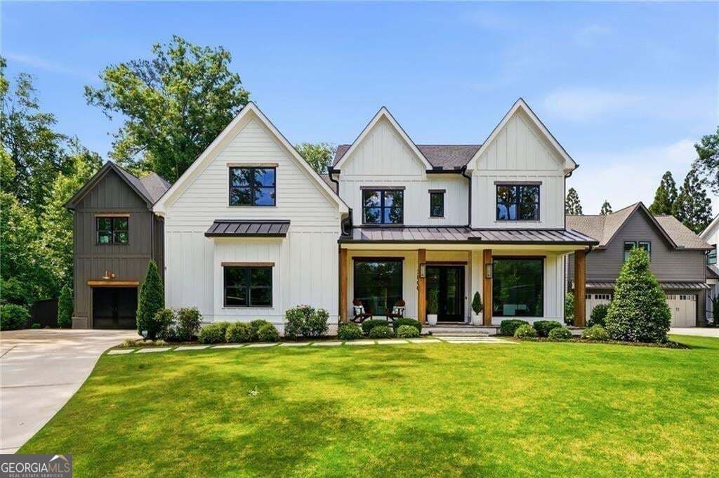 7 bedroom, 6.5 bathroom, 4,611 sq ft single family residence for sale at 2800 Post Oak Tritt Road, Marietta, GA 30062 — photo 4
