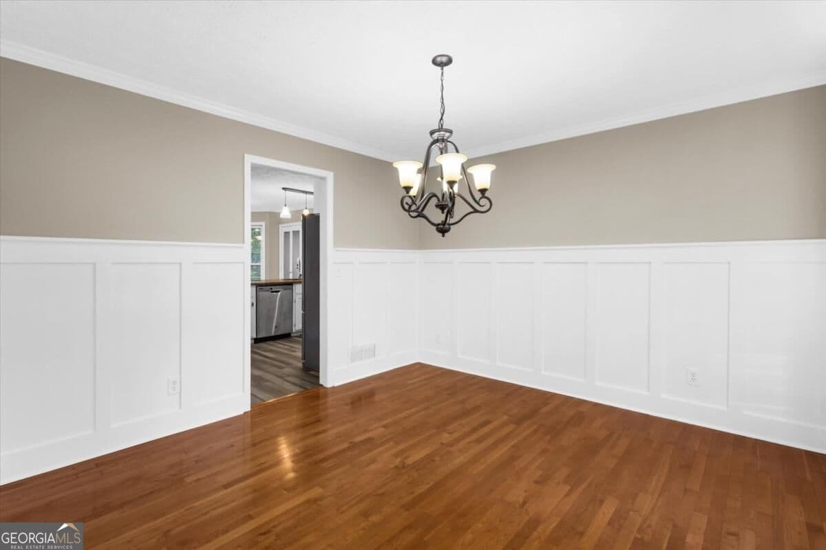 5 bedroom, 3.5 bathroom, 4,852 sq ft single family residence for sale at 2092 Plantation Road, Lawrenceville, GA 30044 — photo 10