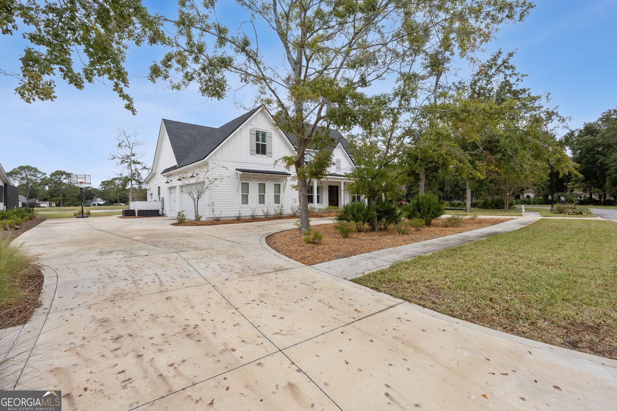 5 bedroom, 3.5 bathroom, 3,036 sq ft single family residence for sale at 446 Fairways Edge Drive, St. Marys, GA 31558 — photo 5