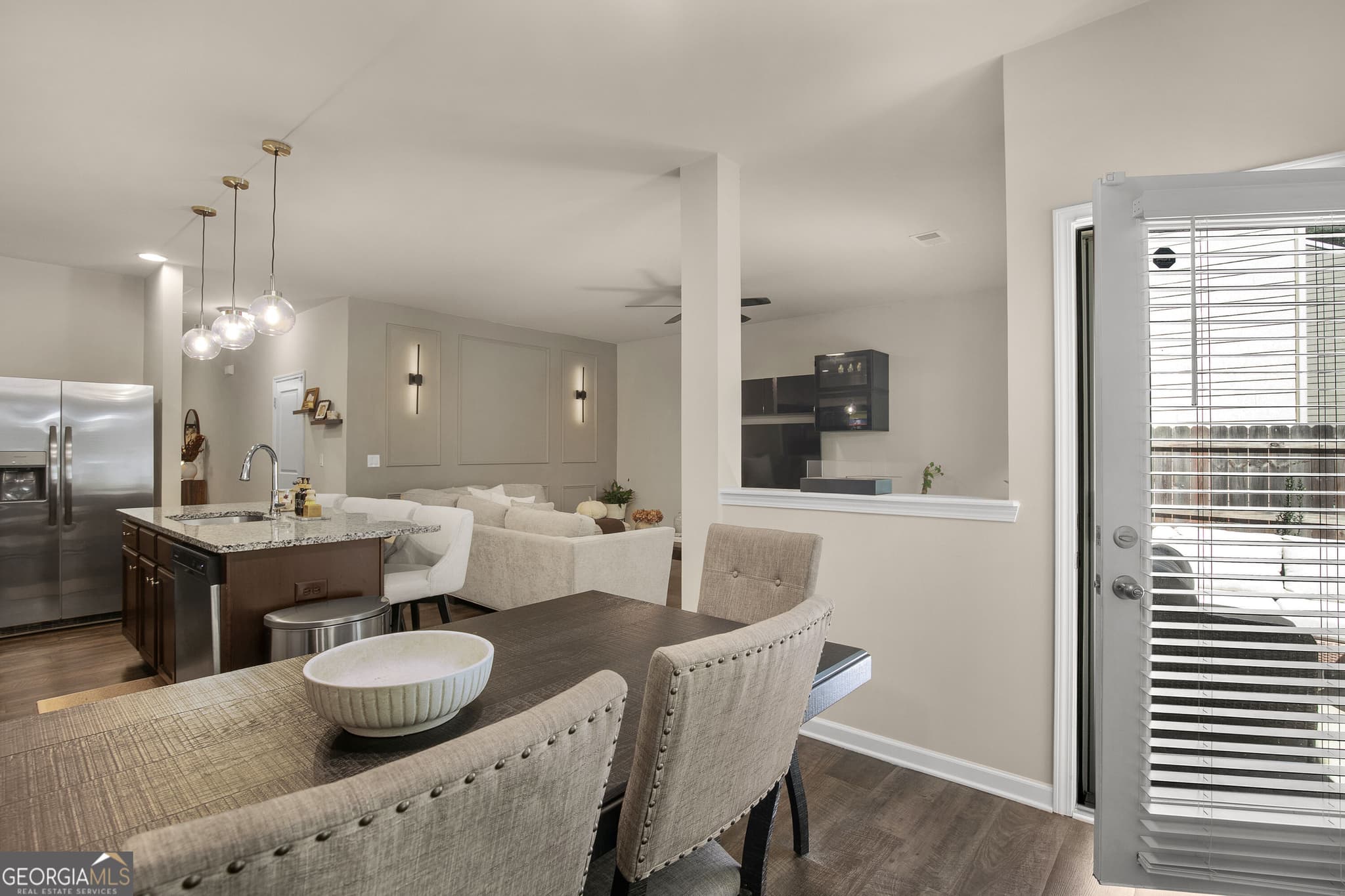 3 bedroom, 2.5 bathroom, 1,945 sq ft single family residence for sale at 141 Southwind Circle, Newnan, GA 30265 — photo 9