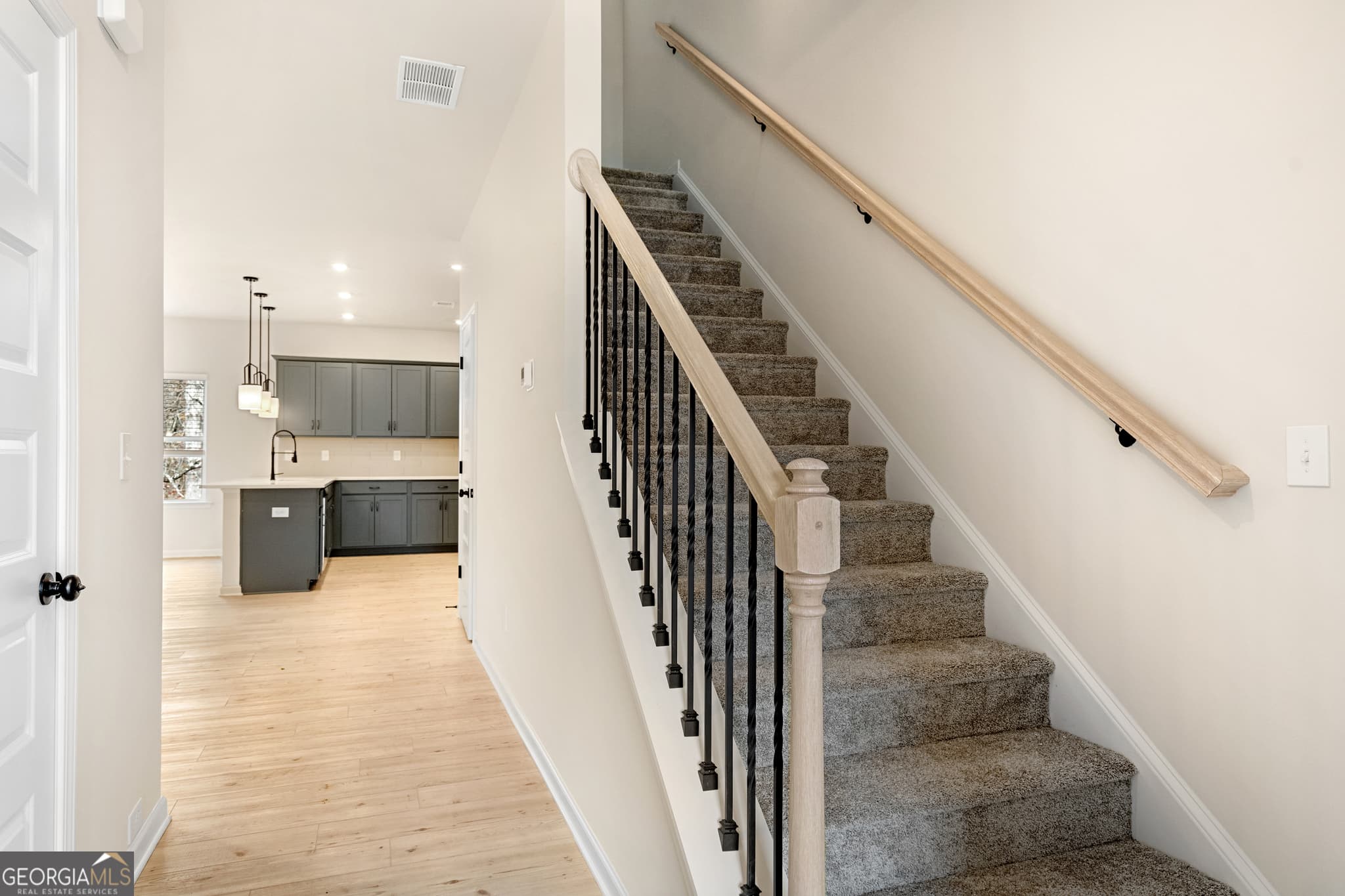 3 bedroom, 2.5 bathroom, 1,909 sq ft single family residence for sale at 1204 Stonebridge Circle LOT 86, Macon, GA 31211 — photo 2