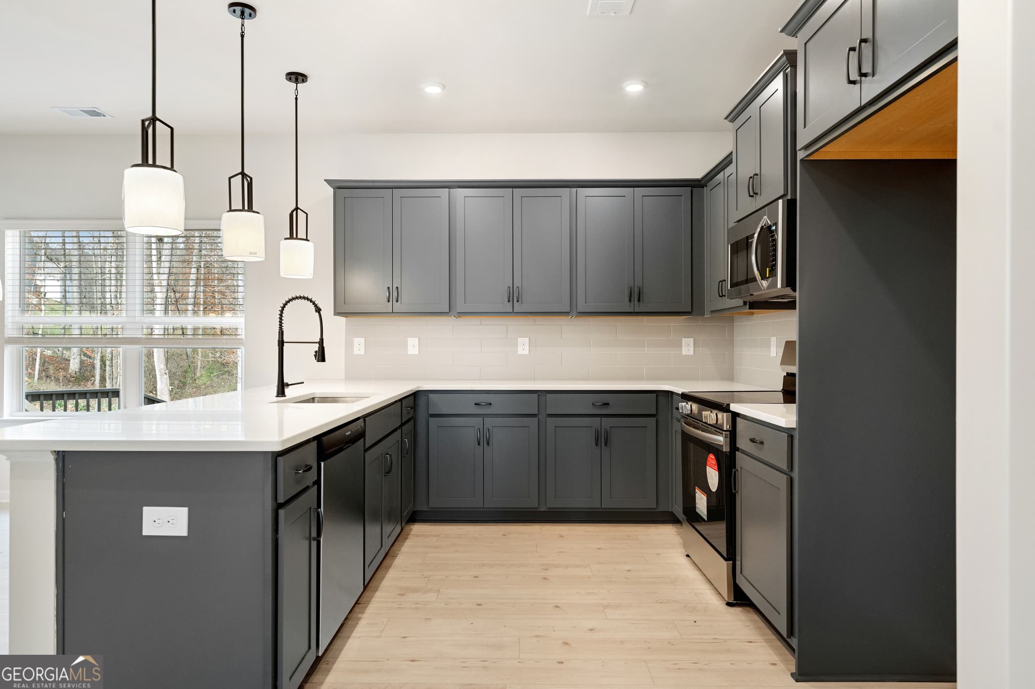 3 bedroom, 2.5 bathroom, 1,909 sq ft single family residence for sale at 1204 Stonebridge Circle LOT 86, Macon, GA 31211 — photo 6