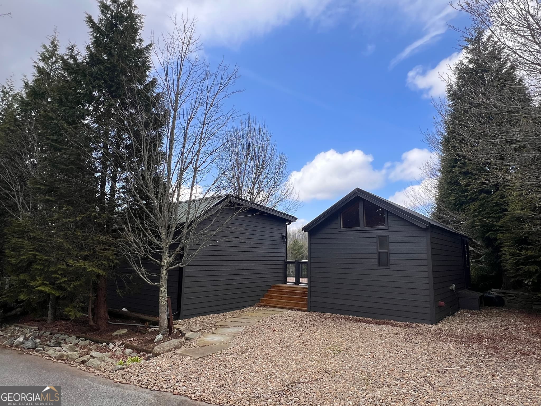 3 bedroom, 3 bathroom, 1,350 sq ft manufactured home,single family residence for sale at 162 Dryman Ridge Road, Scaly Mountain, NC 28775 — photo 3