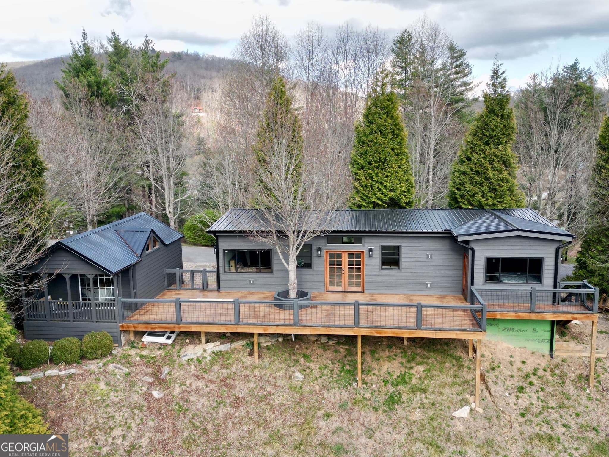3 bedroom, 3 bathroom, 1,350 sq ft manufactured home,single family residence for sale at 162 Dryman Ridge Road, Scaly Mountain, NC 28775 — photo 10