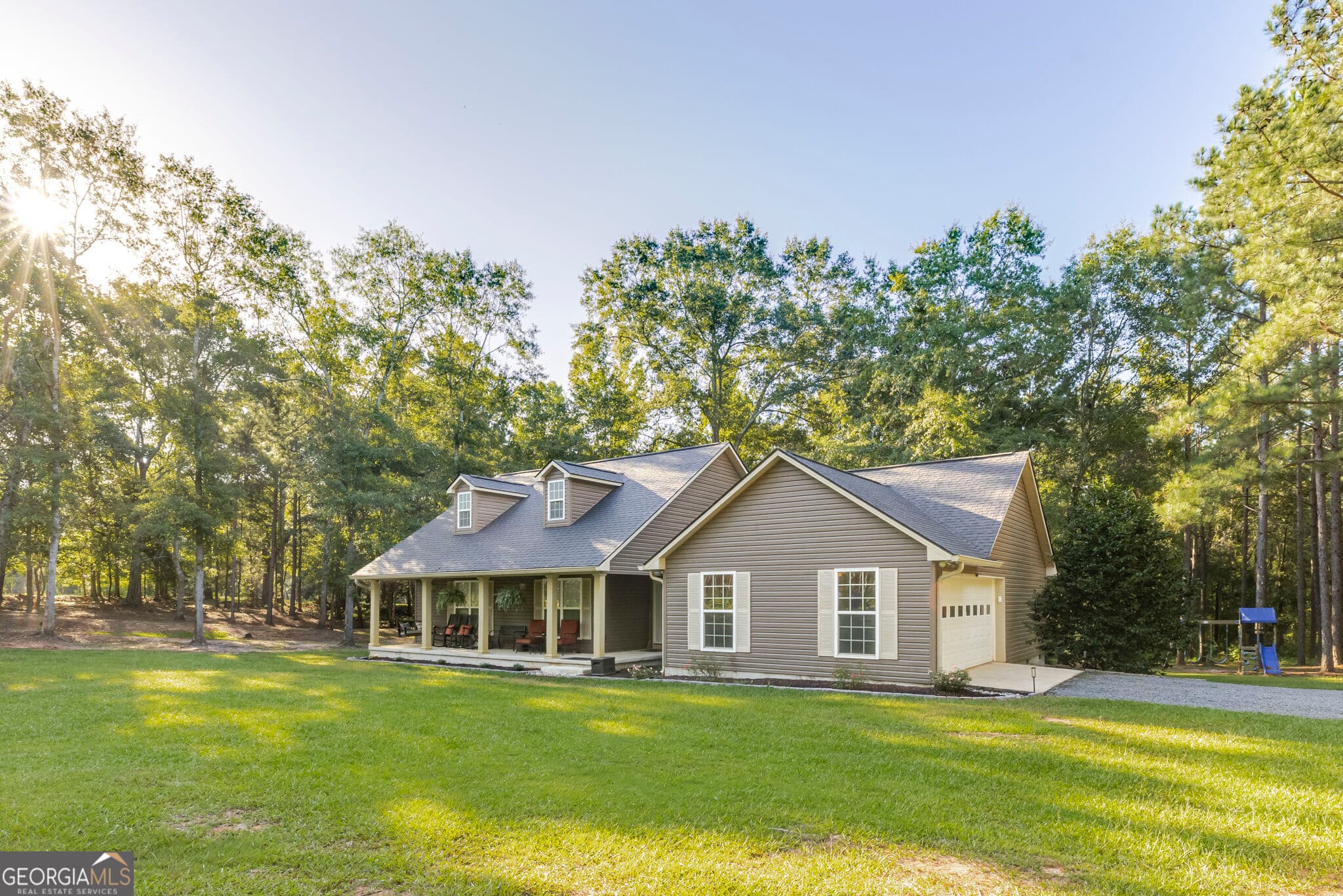 3 bedroom, 2 bathroom, 1,687 sq ft single family residence under contract at 449 Green Road, Ellaville, GA 31806 — photo 4