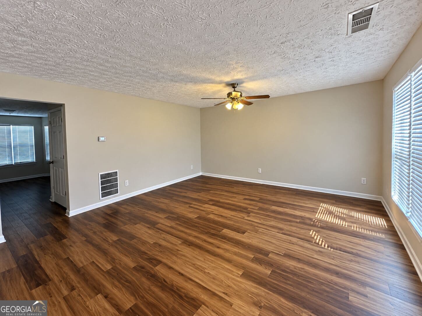 3 bedroom, 2.5 bathroom, 1,416 sq ft townhouse for sale at 2055 Grove Way, Hampton, GA 30228 — photo 10
