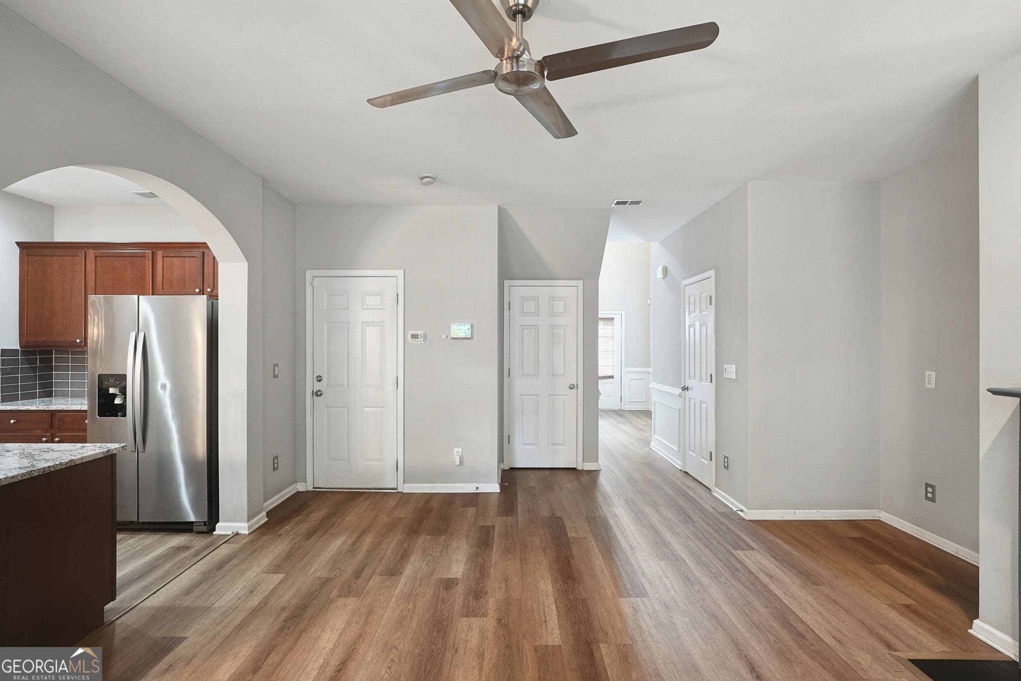 3 bedroom, 2.5 bathroom, 1,764 sq ft single family residence for sale at 5659 Chatham Circle, Norcross, GA 30071 — photo 6