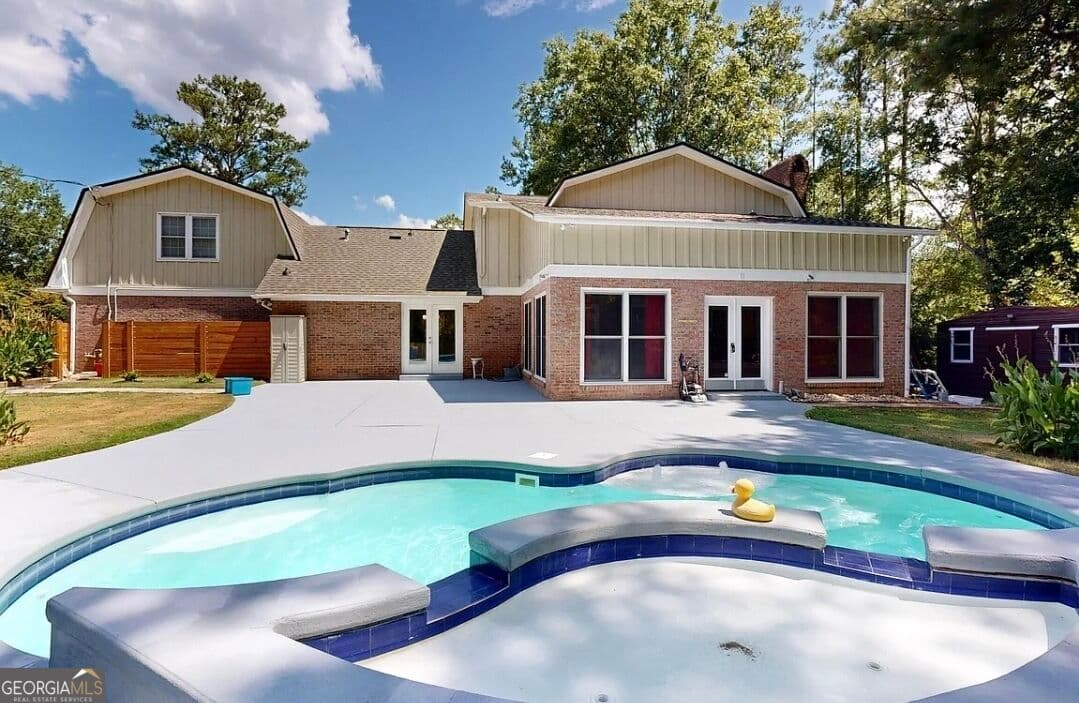 4 bedroom, 3 bathroom, 3,514 sq ft single family residence for rent at 1531 Dartmouth Court, Columbus, GA 31904 for $3,500 a month — photo 2