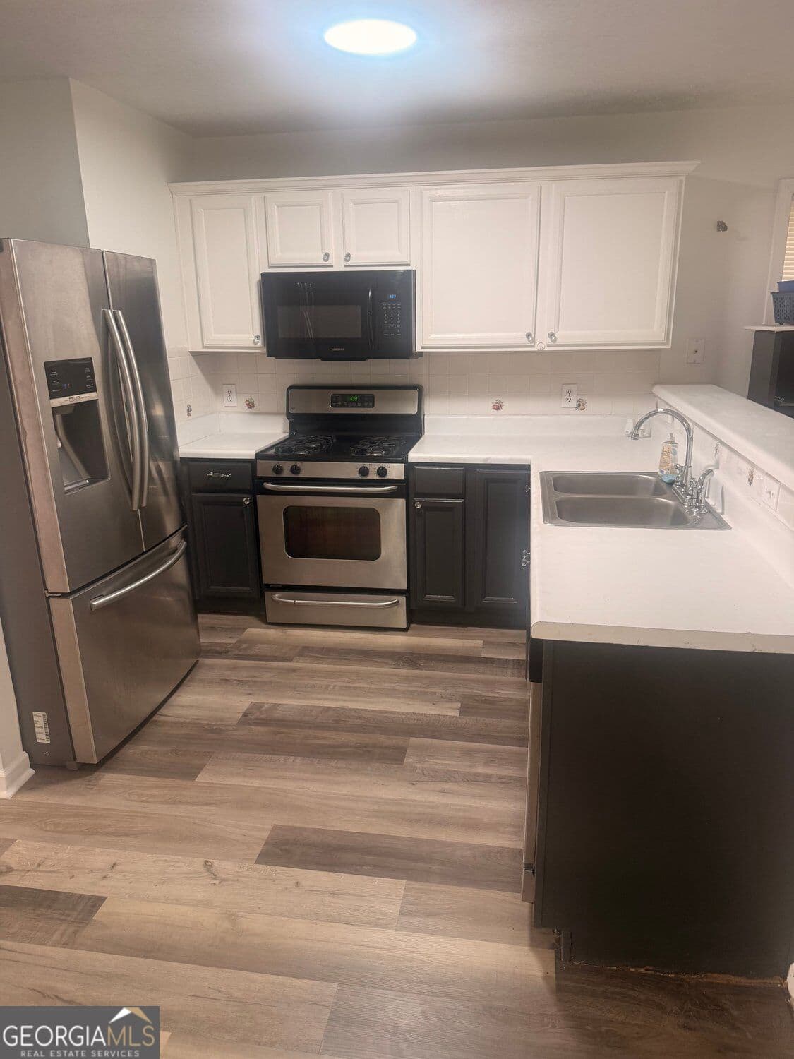 2 bedroom, 2.5 bathroom, 2,052 sq ft townhouse for rent at 93 Davis Mill Court, Lawrenceville, GA 30044 for $1,700 a month — photo 3