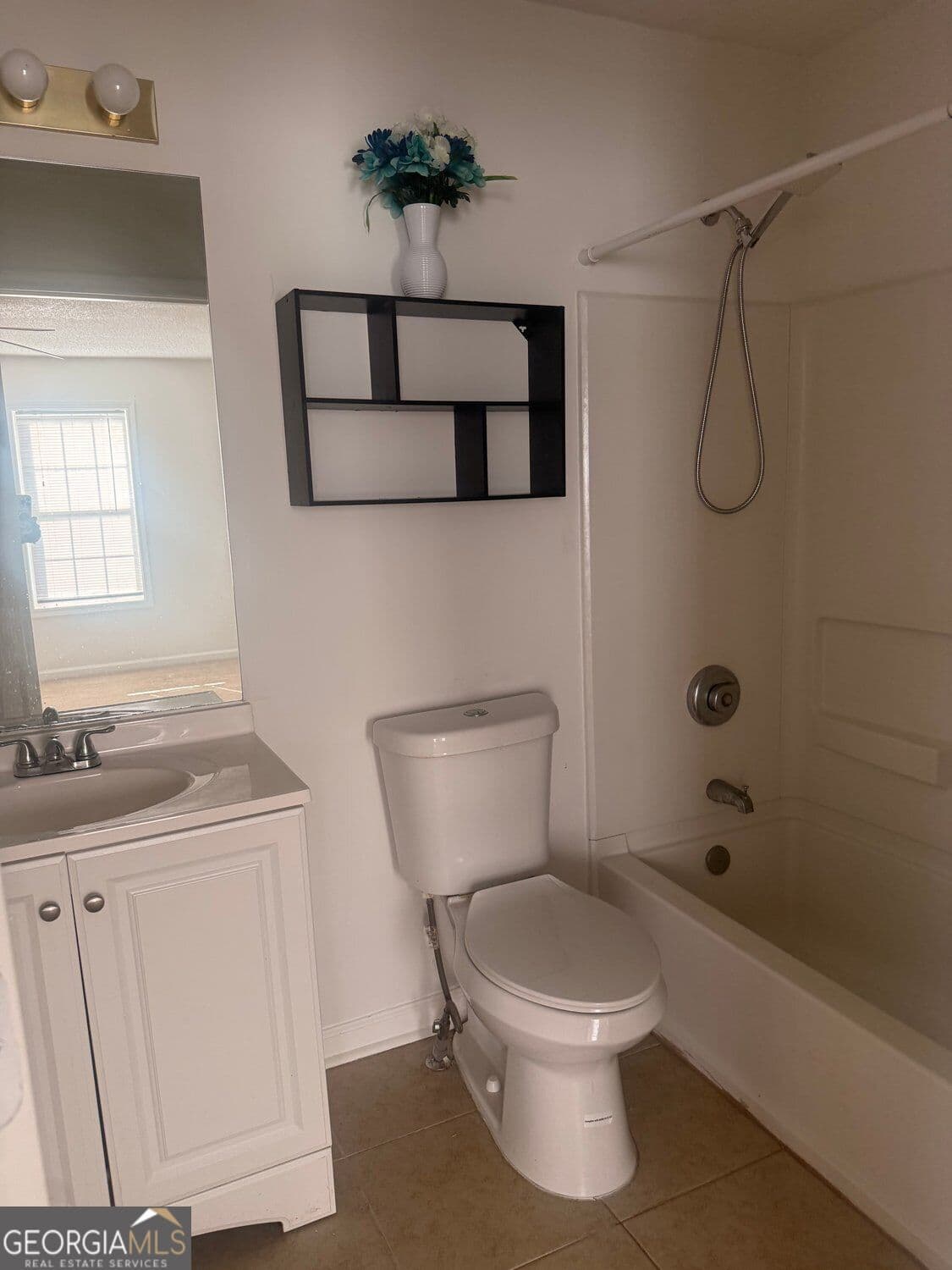 2 bedroom, 2.5 bathroom, 2,052 sq ft townhouse for rent at 93 Davis Mill Court, Lawrenceville, GA 30044 for $1,700 a month — photo 10