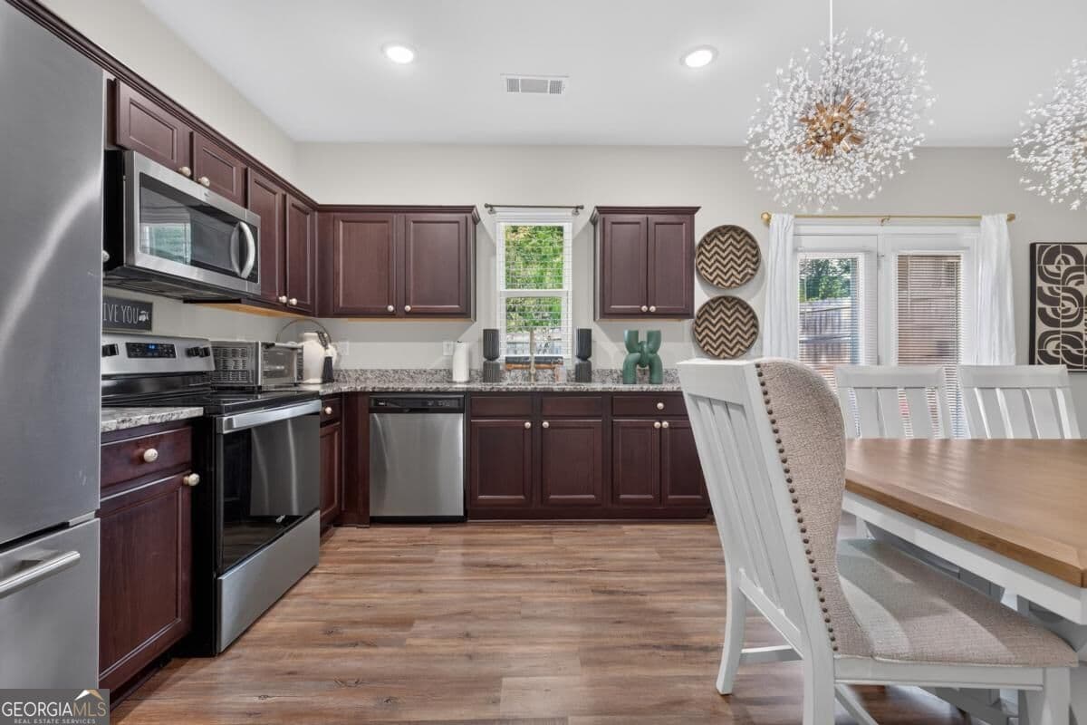 4 bedroom, 2.5 bathroom, 1,870 sq ft single family residence for sale at 10 Natalie Court, Covington, GA 30016 — photo 10
