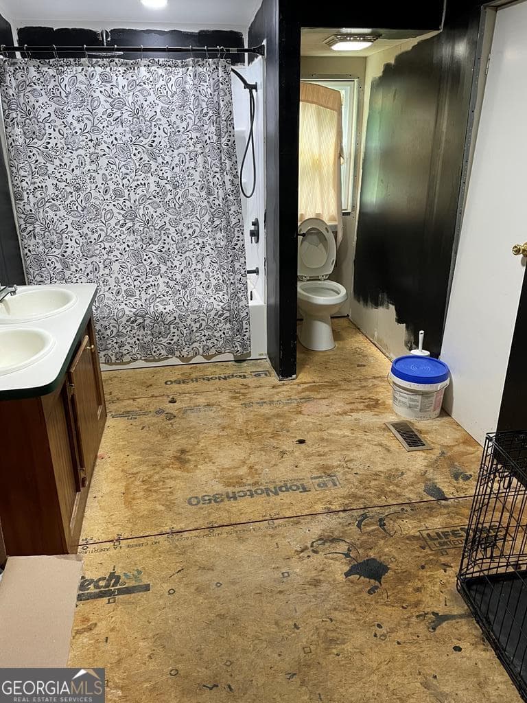 4 bedroom, 2 bathroom, 1,792 sq ft manufactured home,single family residence under contract at 7216 Old Adel Road, Moultrie, GA 31788 — photo 10