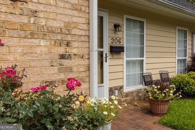 3 bedroom, 2 bathroom, 1,629 sq ft single family residence for sale at 206 Cedarwood Lane, Thomaston, GA 30286 — photo 7