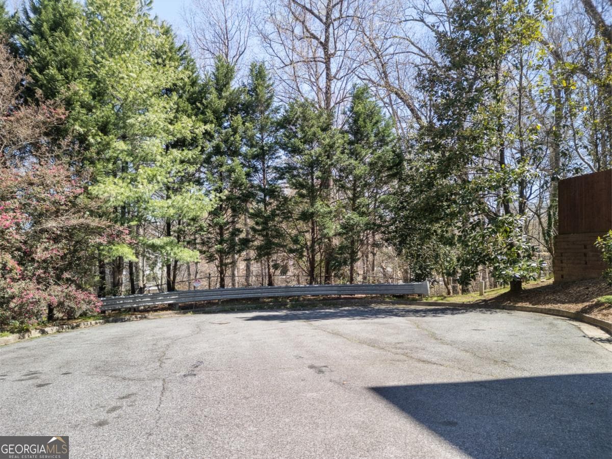 estate lot for sale at 1734 Summit Glen Lane, Atlanta, GA 30329 — photo 6