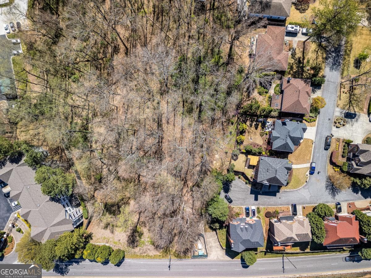 estate lot for sale at 1734 Summit Glen Lane, Atlanta, GA 30329 — photo 9