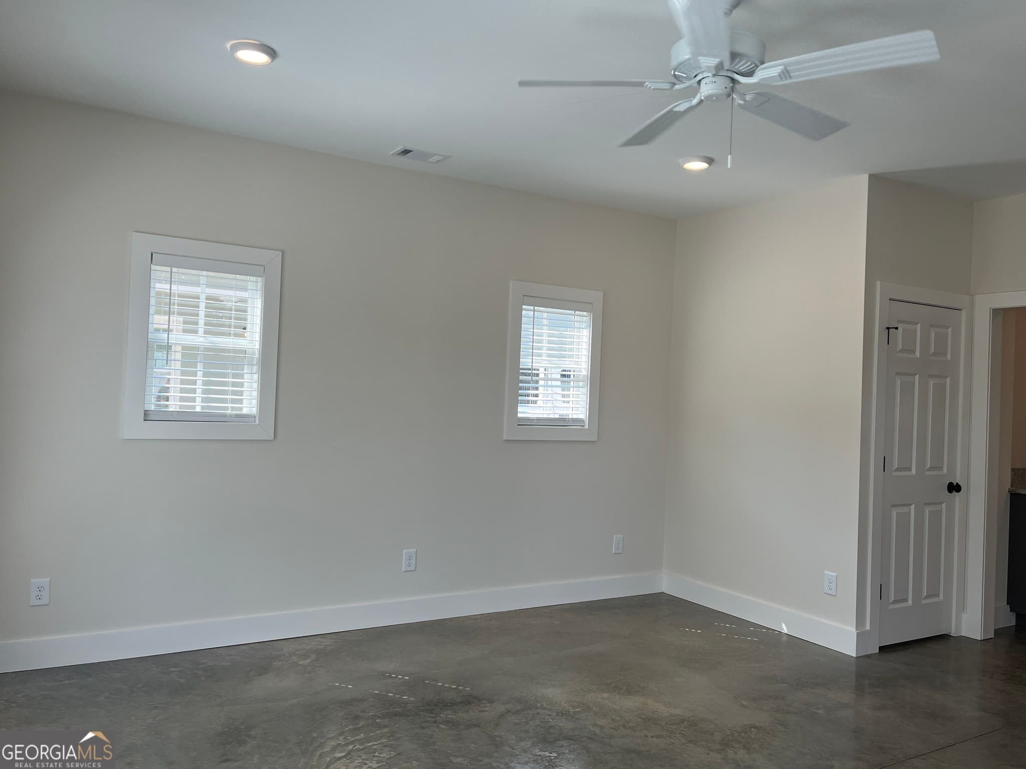 3 bedroom, 2.5 bathroom, 1,345 sq ft single family residence for rent at 201 Cherry Street, Lagrange, GA 30240 for $1,595 a month — photo 7
