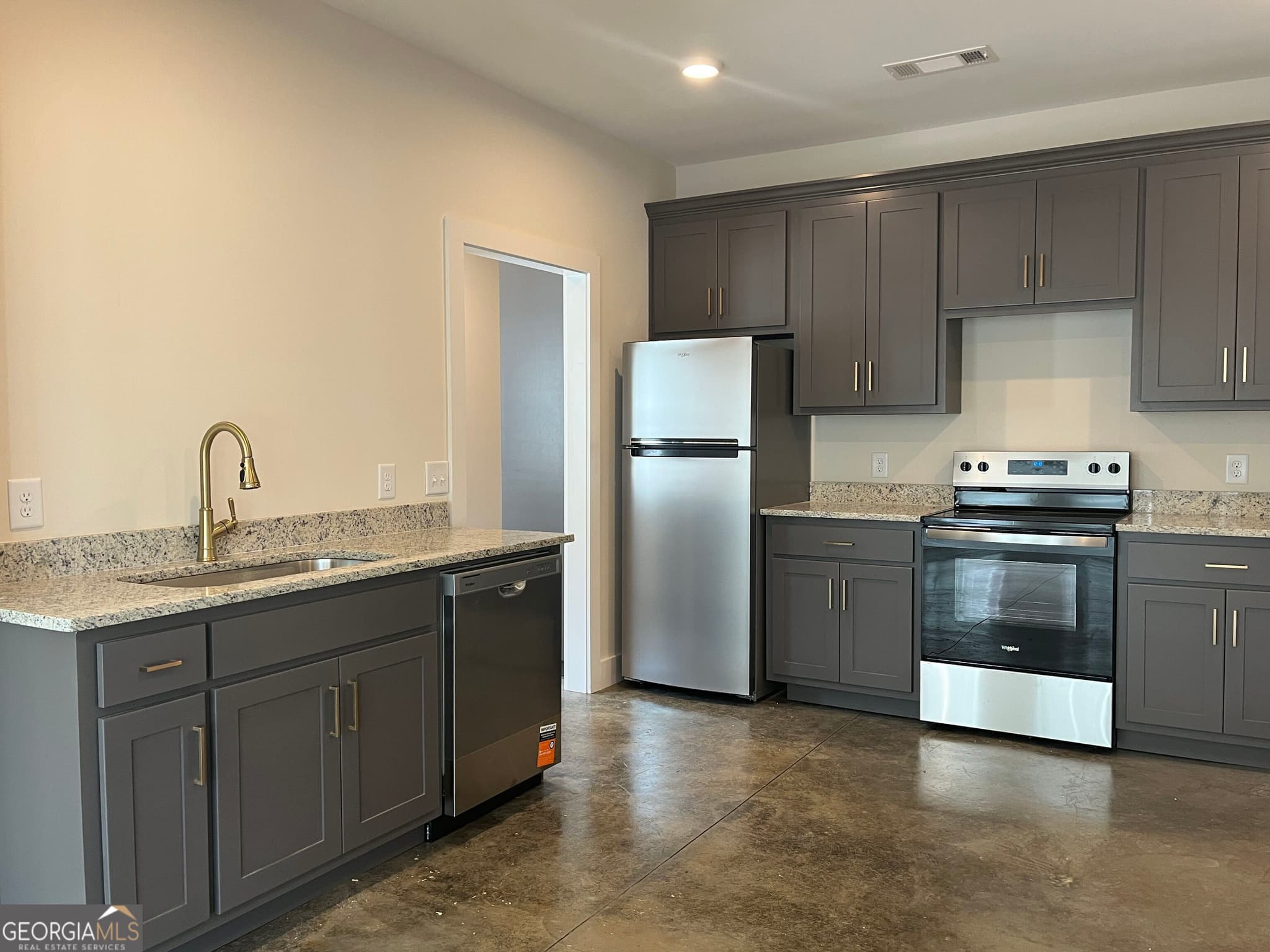 3 bedroom, 2.5 bathroom, 1,345 sq ft single family residence for rent at 201 Cherry Street, Lagrange, GA 30240 for $1,595 a month — photo 9