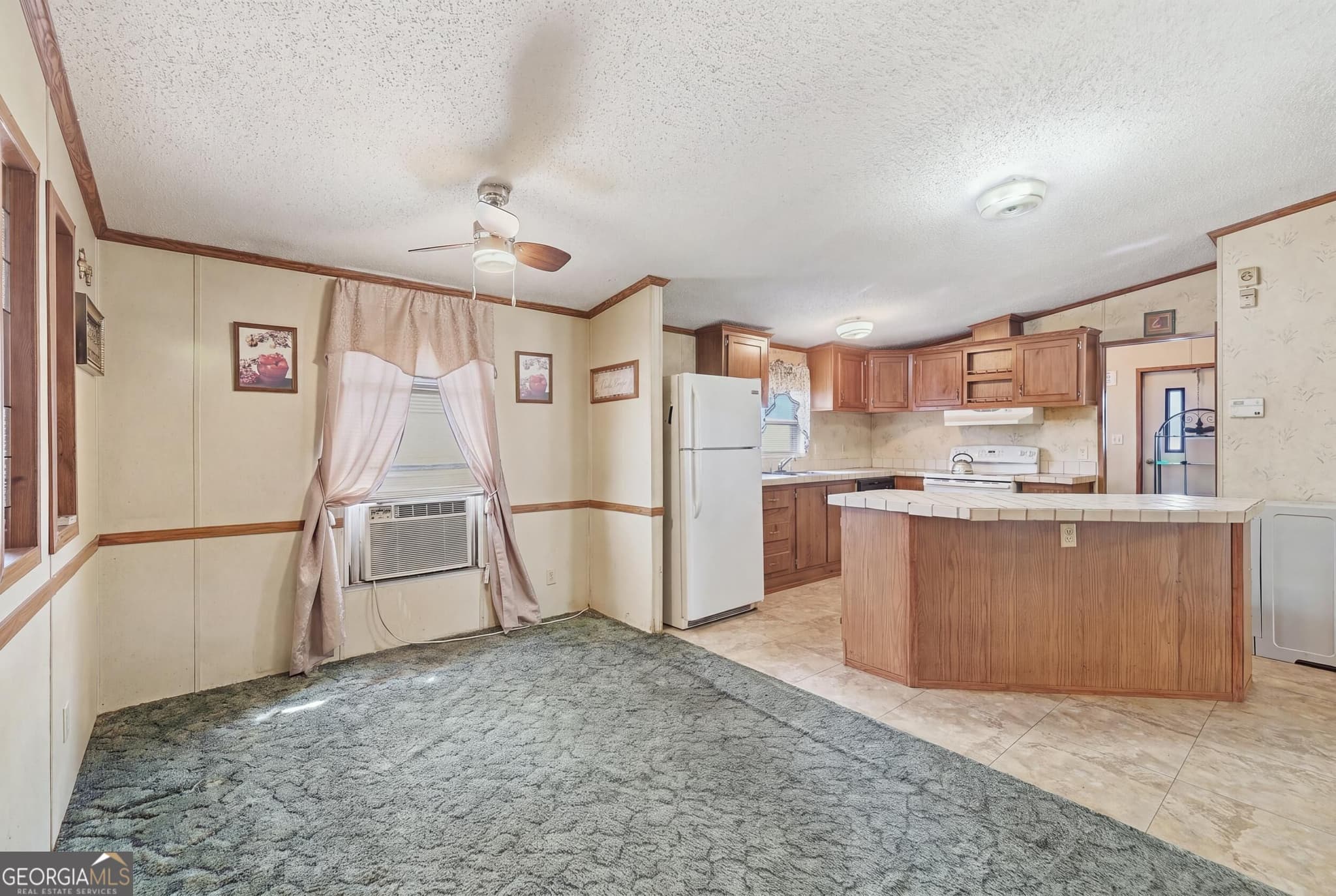 3 bedroom, 2 bathroom, 1,680 sq ft manufactured home,single family residence for sale at 217 Combs Avenue, Martin, GA 30557 — photo 9